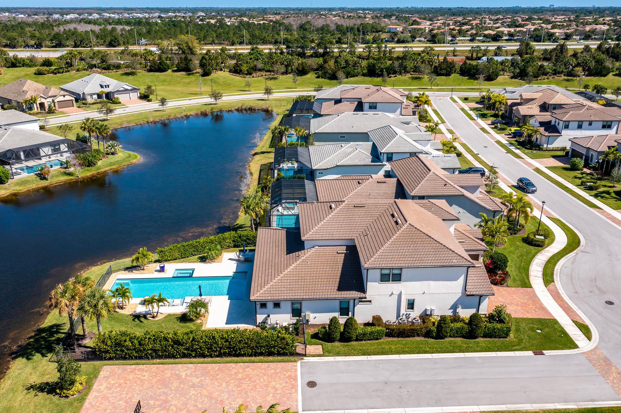 121 Echelon Crest Trail