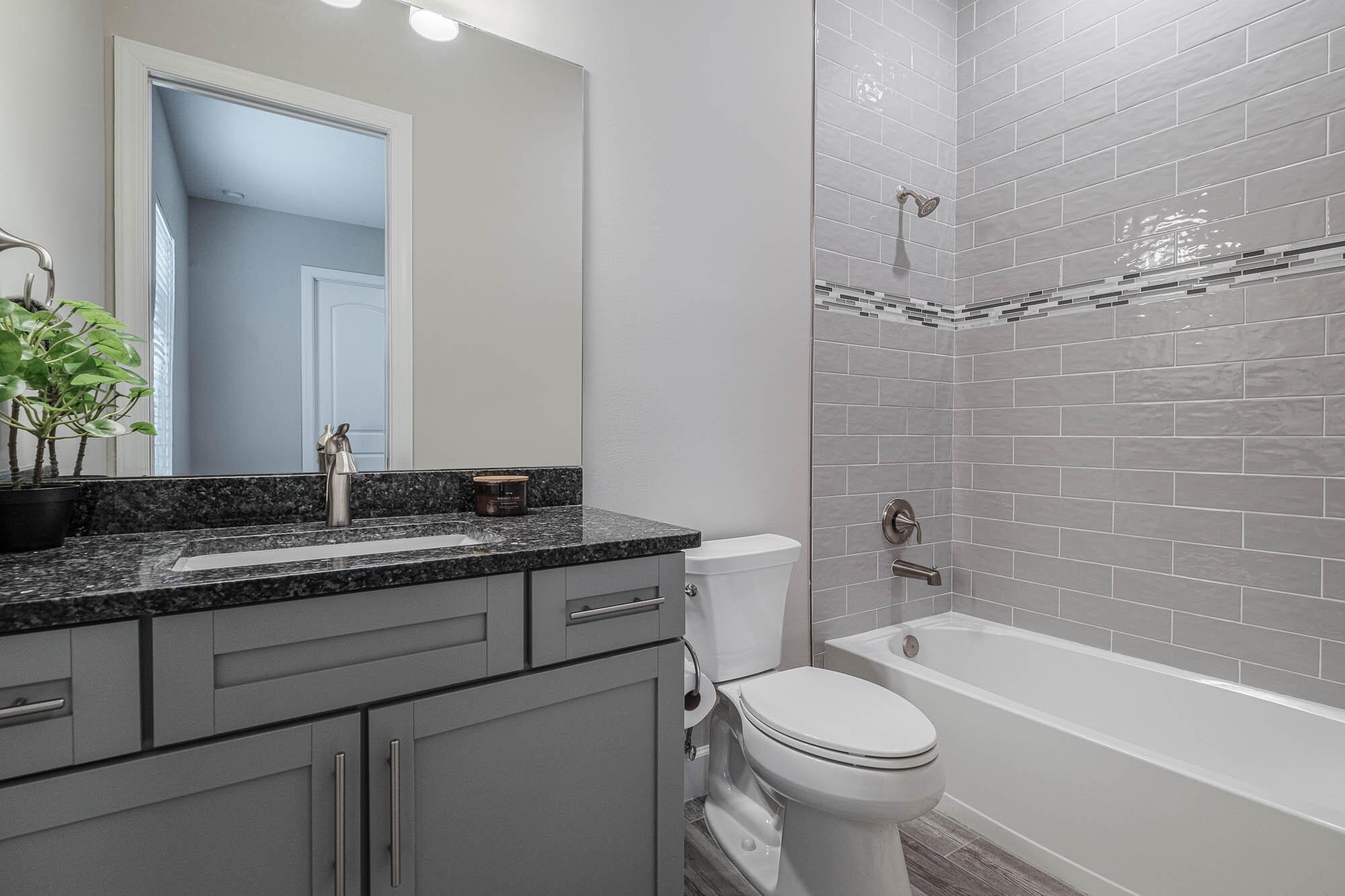 121 Echelon Crest Trail