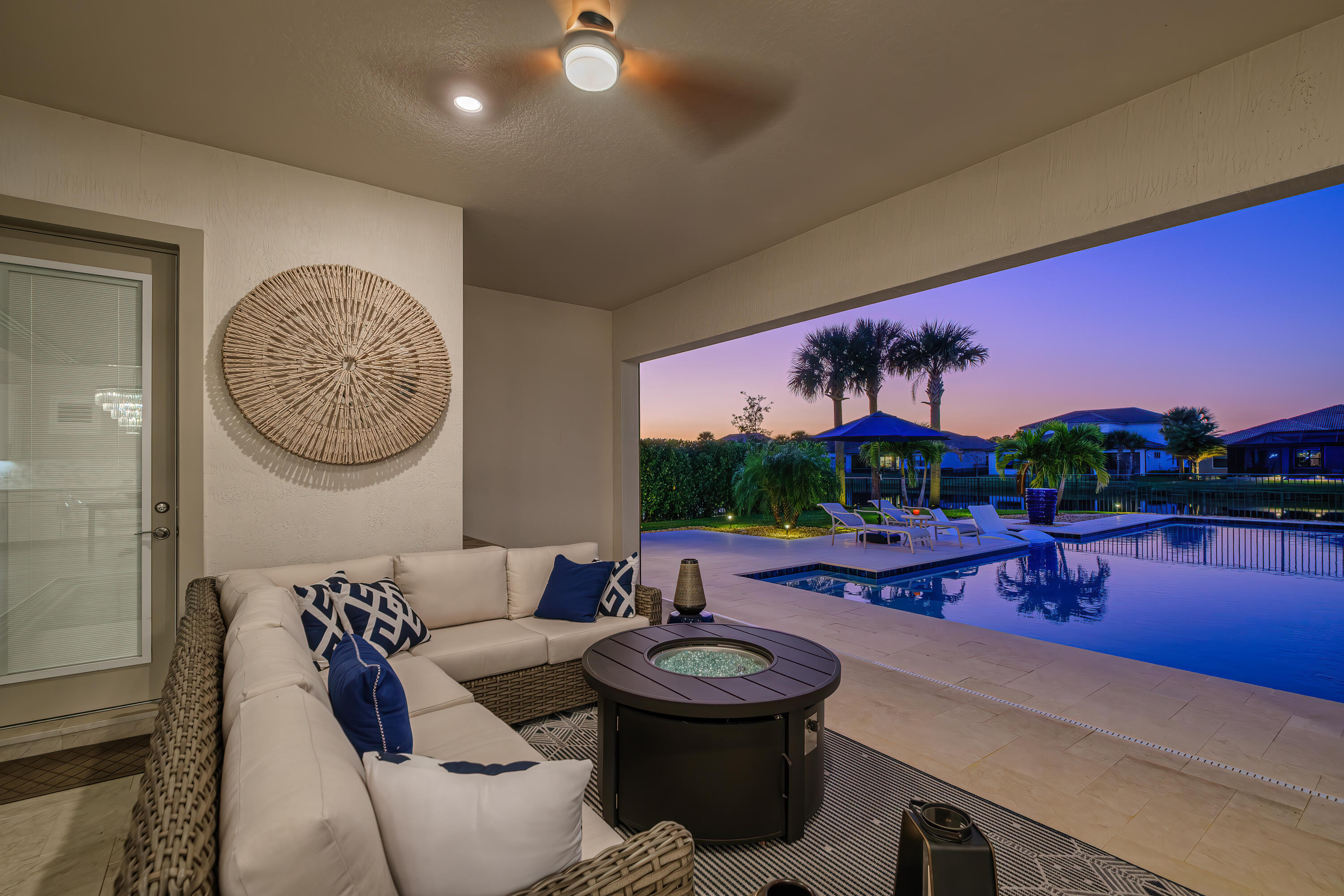 121 Echelon Crest Trail