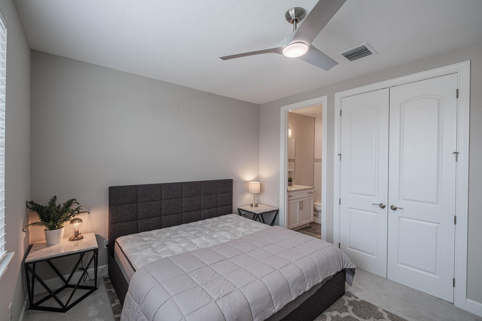 121 Echelon Crest Trail