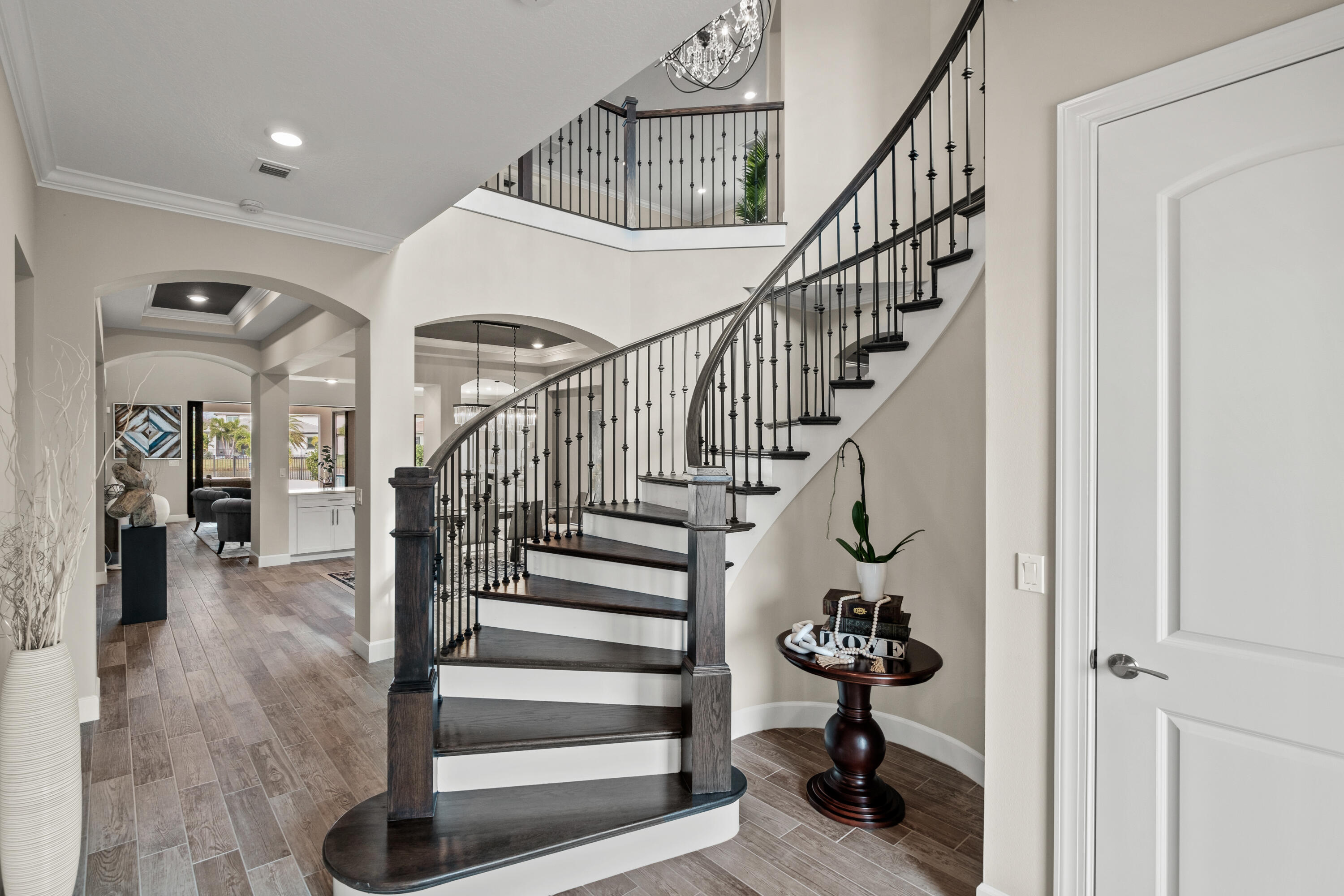 121 Echelon Crest Trail