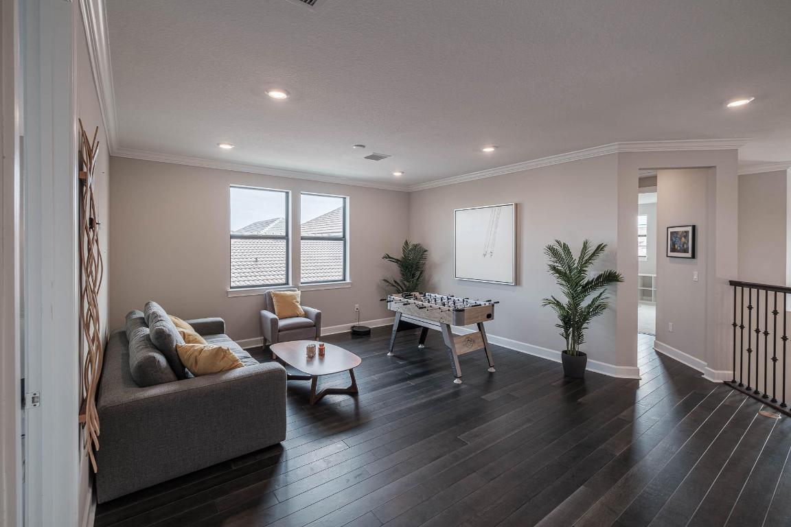 121 Echelon Crest Trail