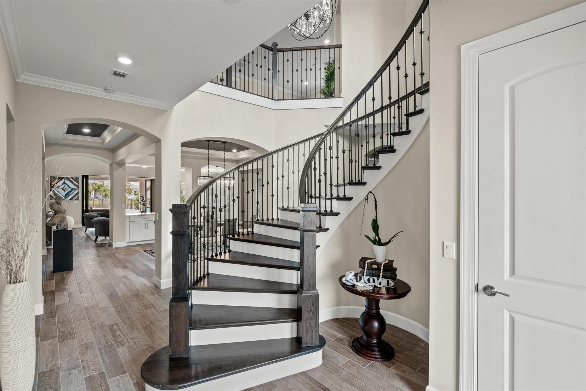 121 Echelon Crest Trail