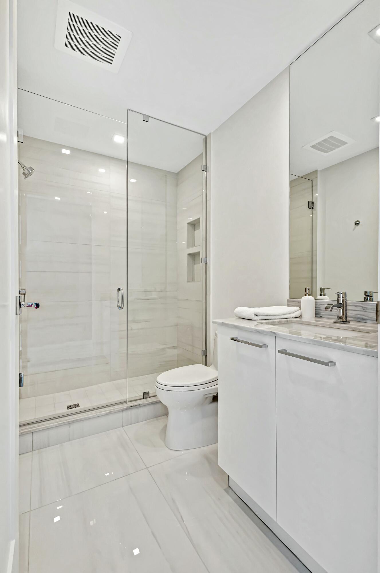 5000 N Ocean Drive 803