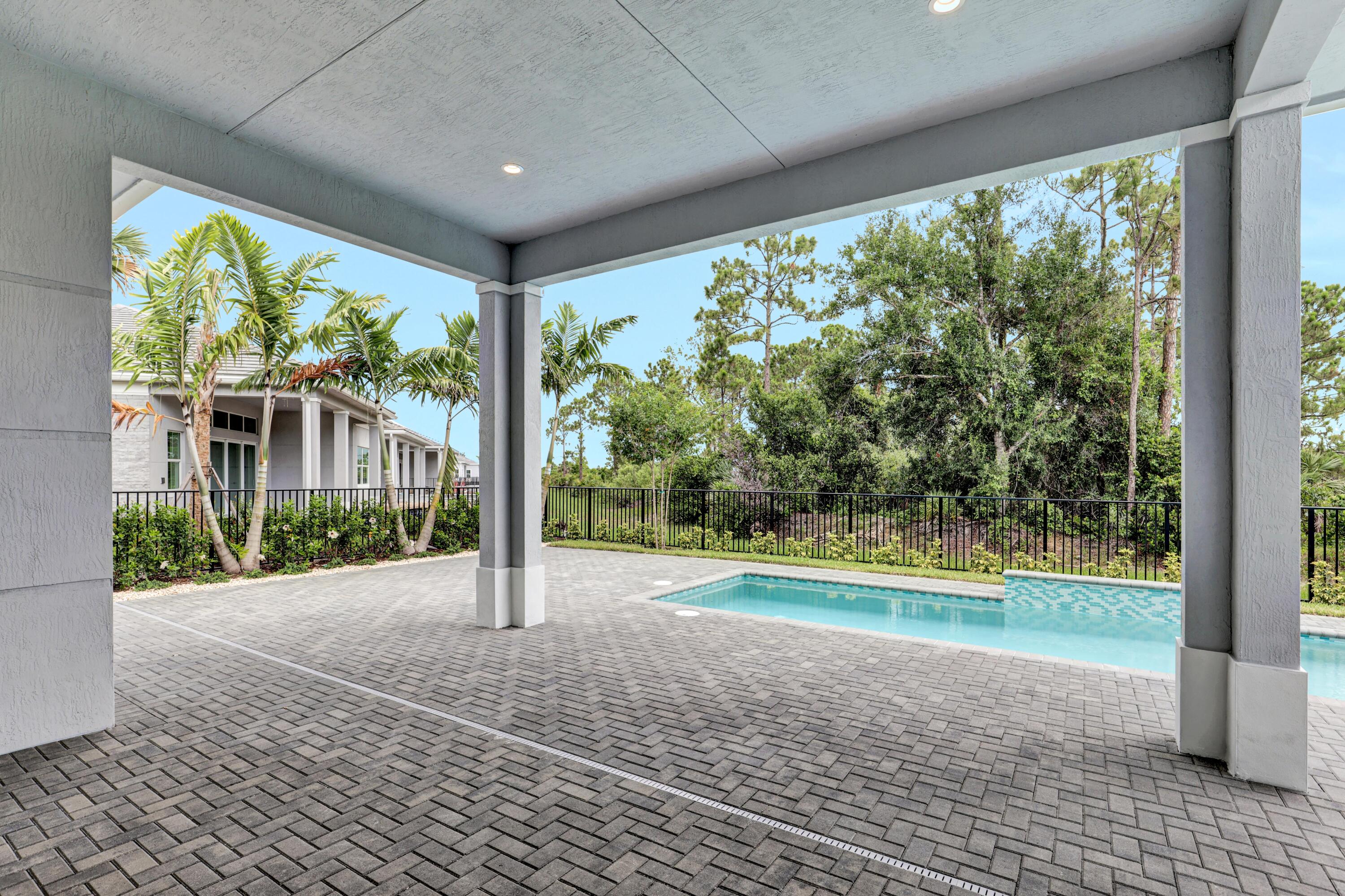 10082 Timber Creek Way