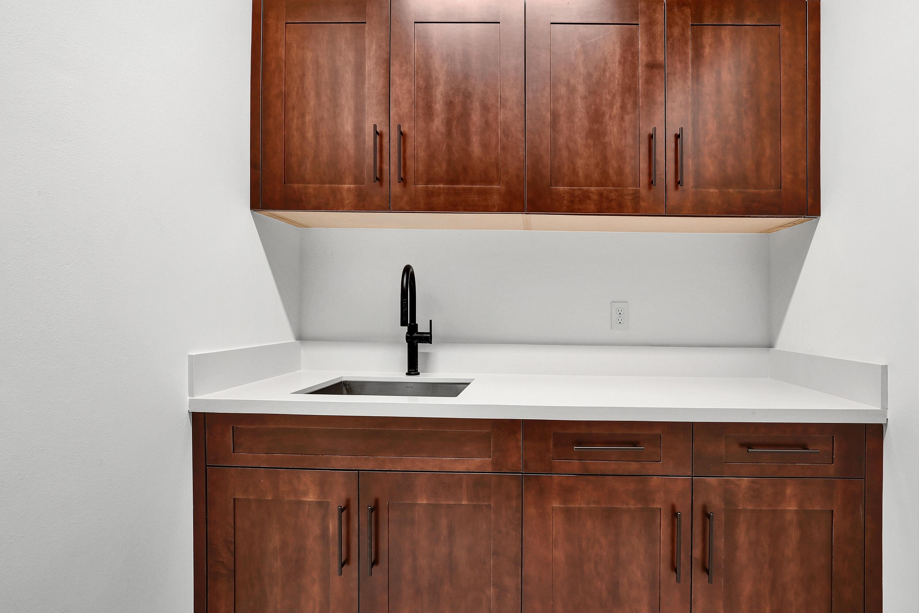 10082 Timber Creek Way