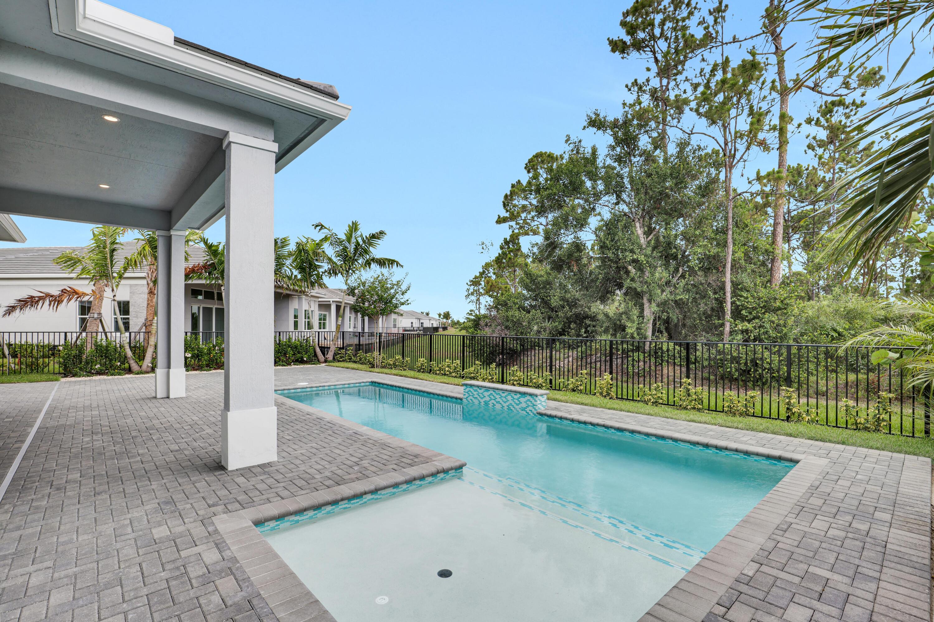 10082 Timber Creek Way