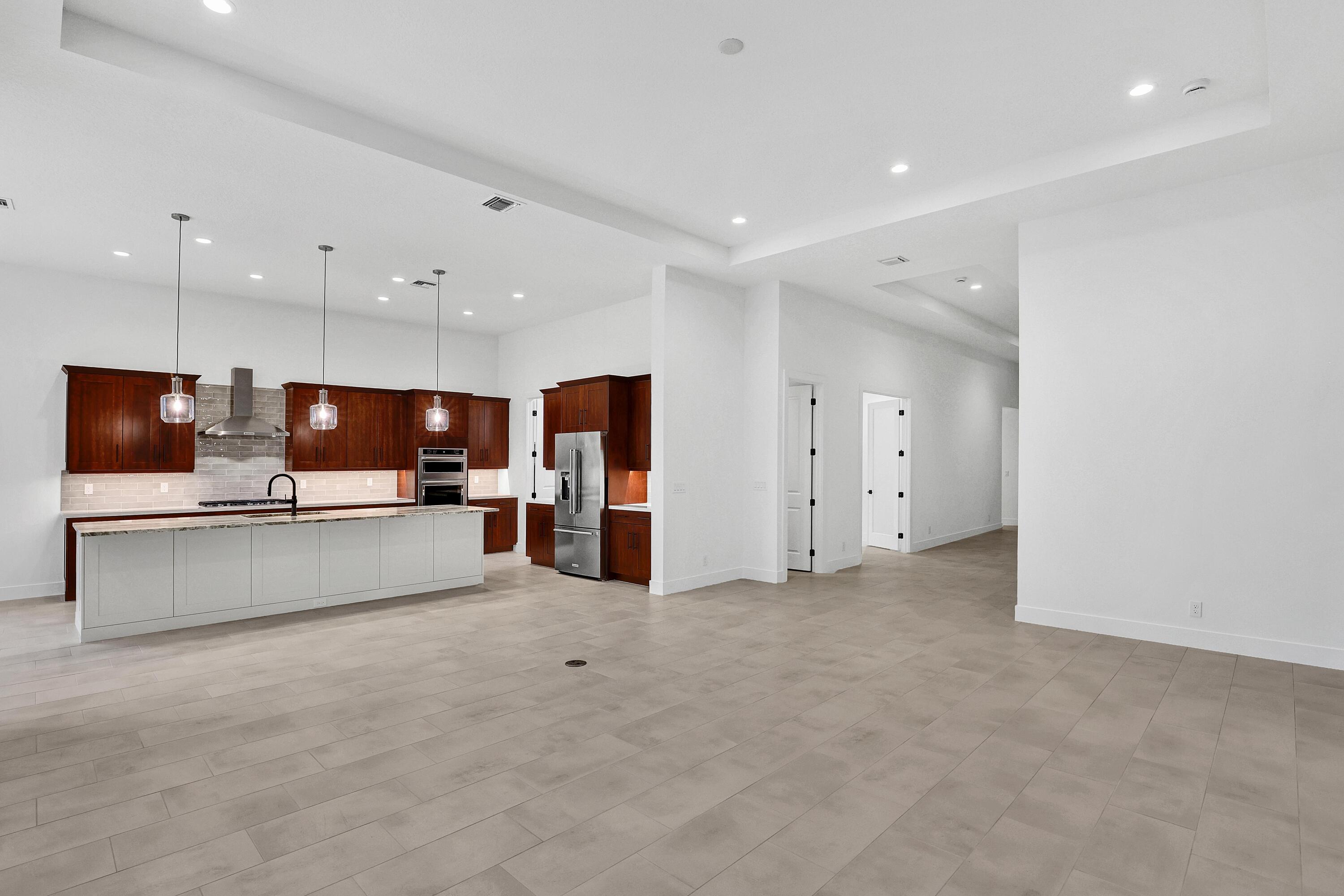 10082 Timber Creek Way