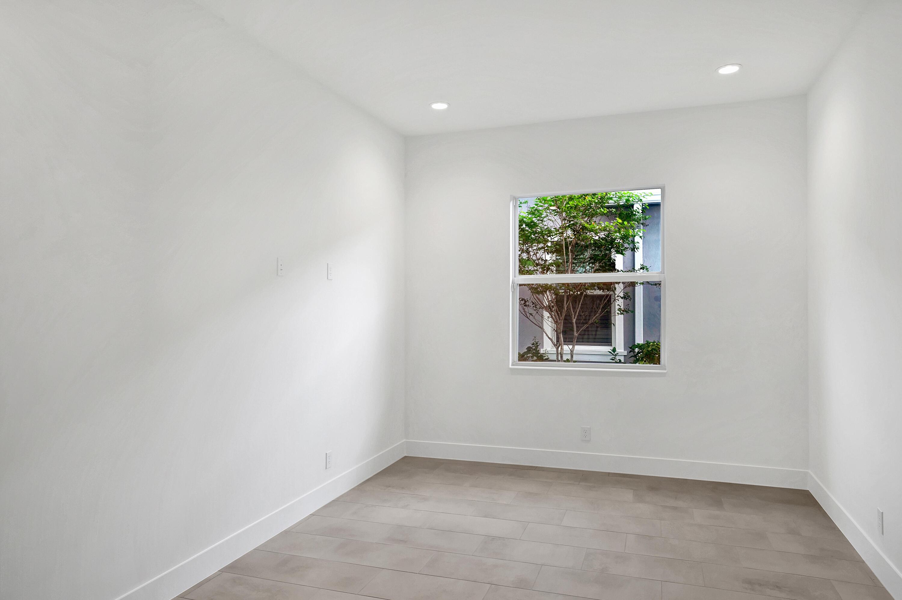 10082 Timber Creek Way