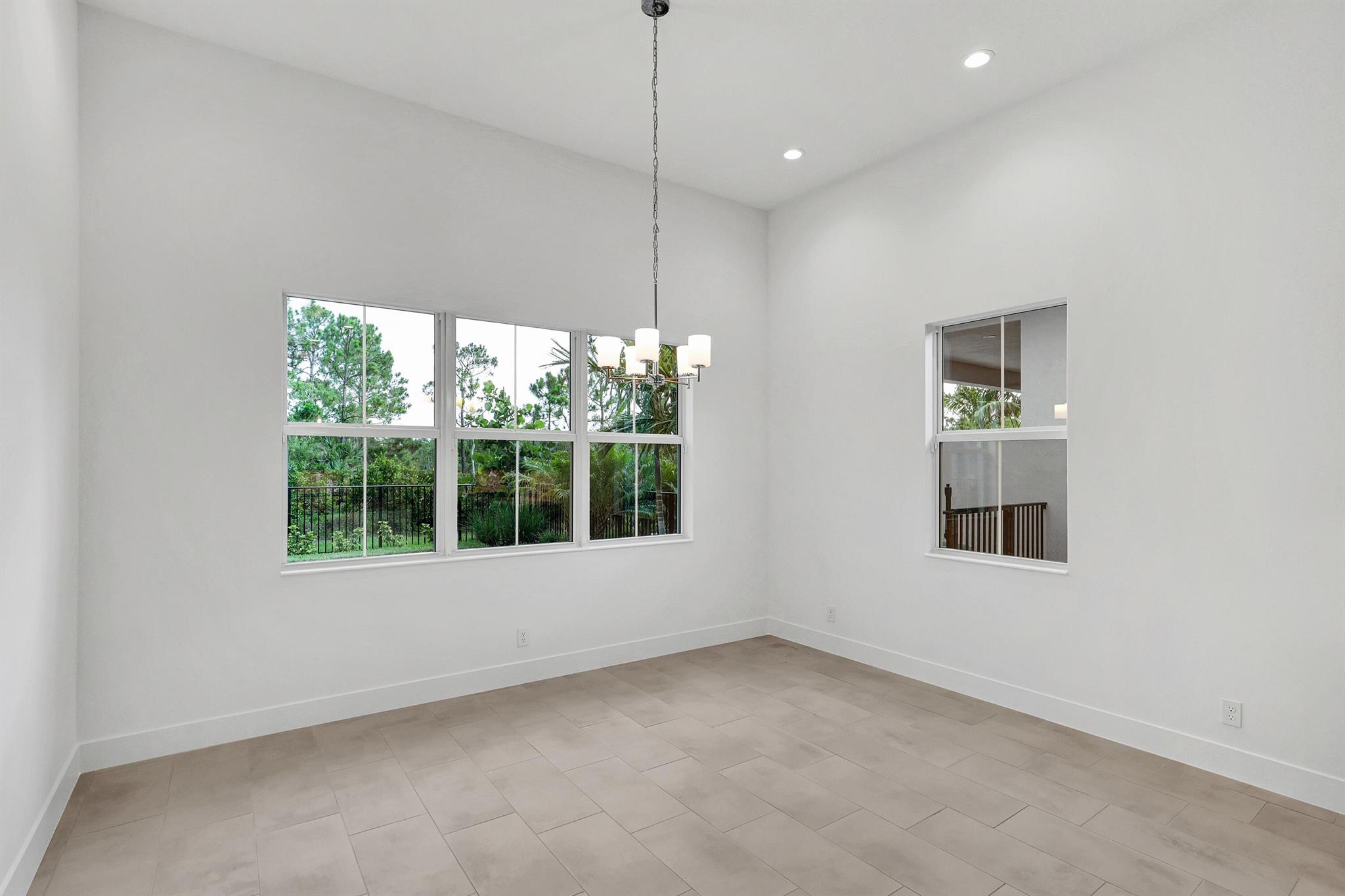 10082 Timber Creek Way