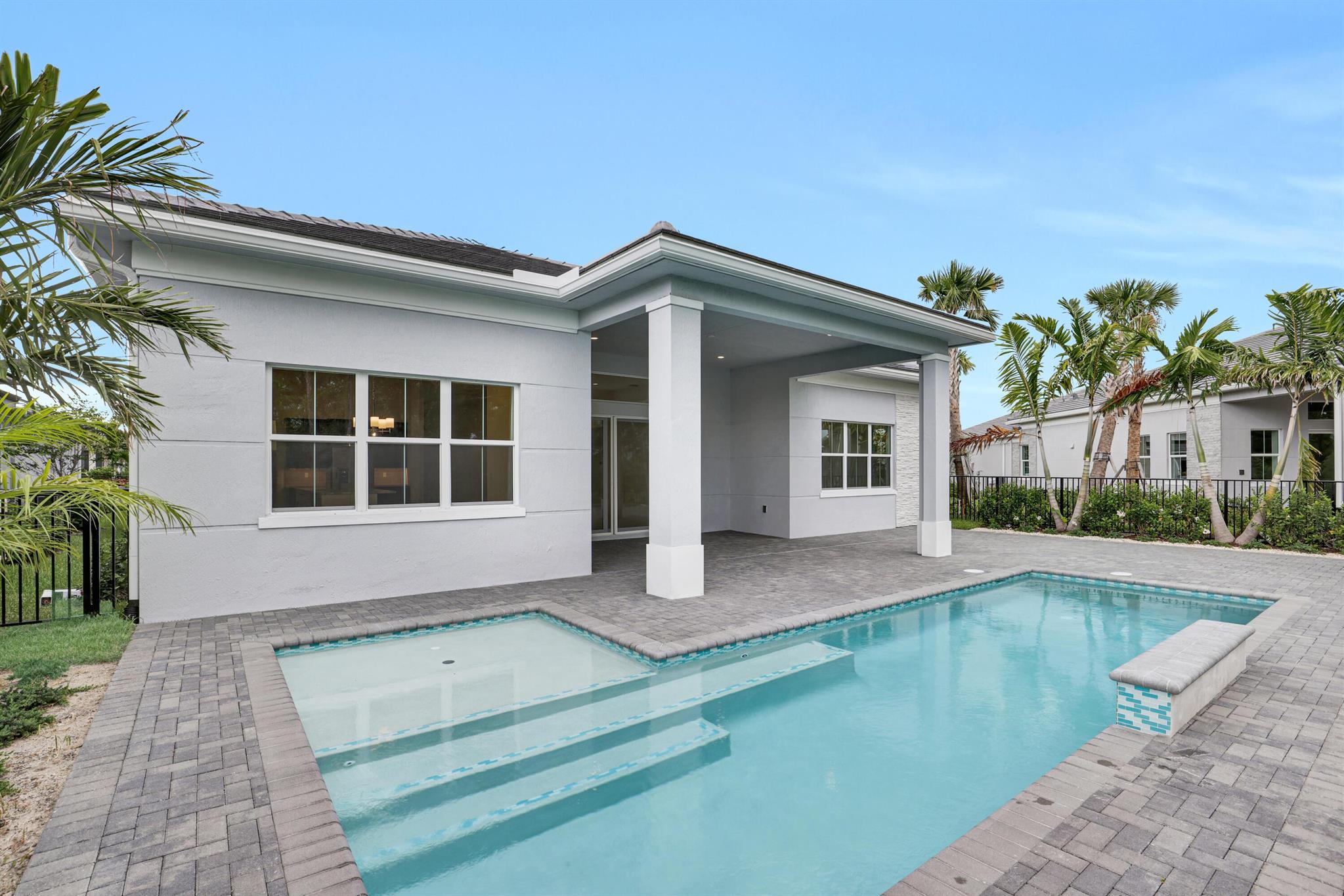 10082 Timber Creek Way