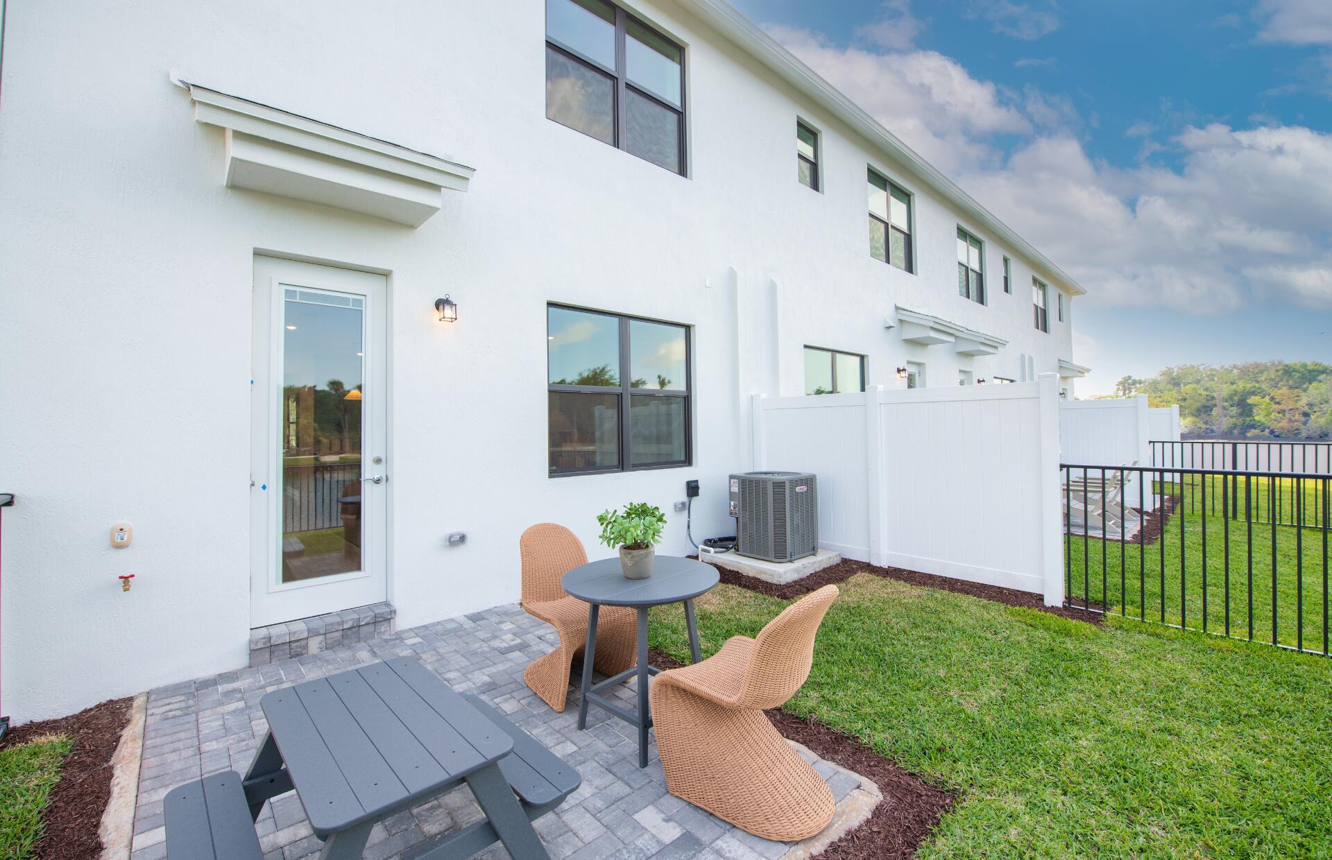 7651 SW Lucy Lane