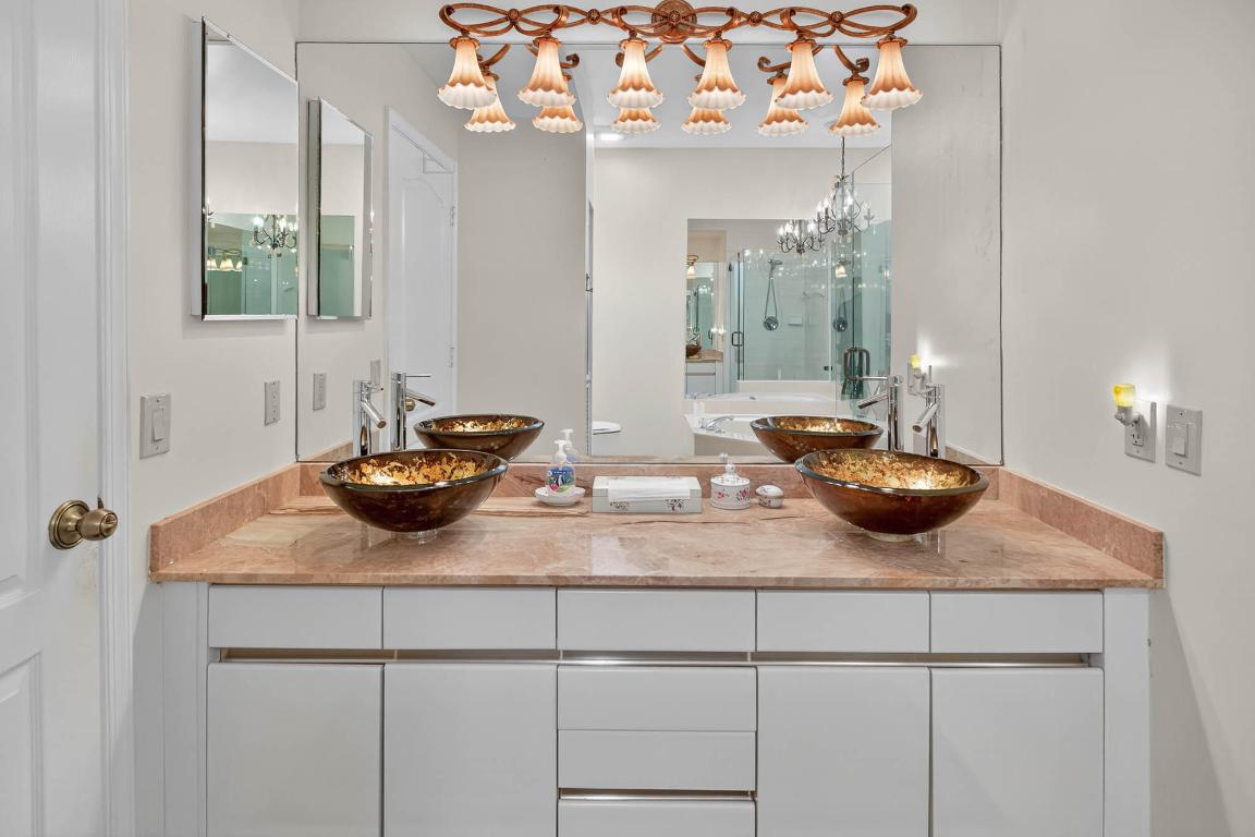 117 Legendary Circle