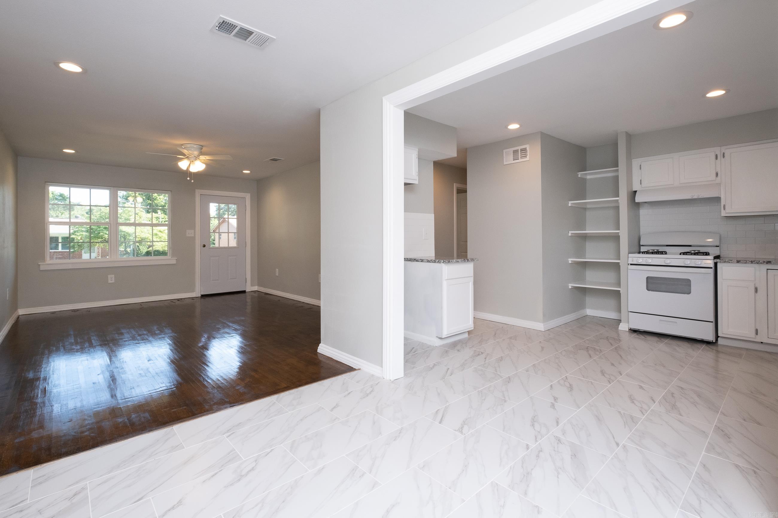 8915 Cloverhill Road