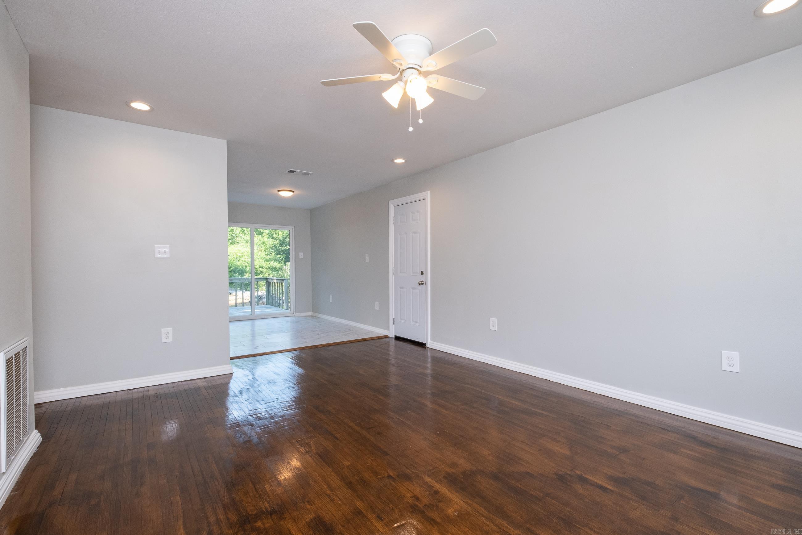 8915 Cloverhill Road