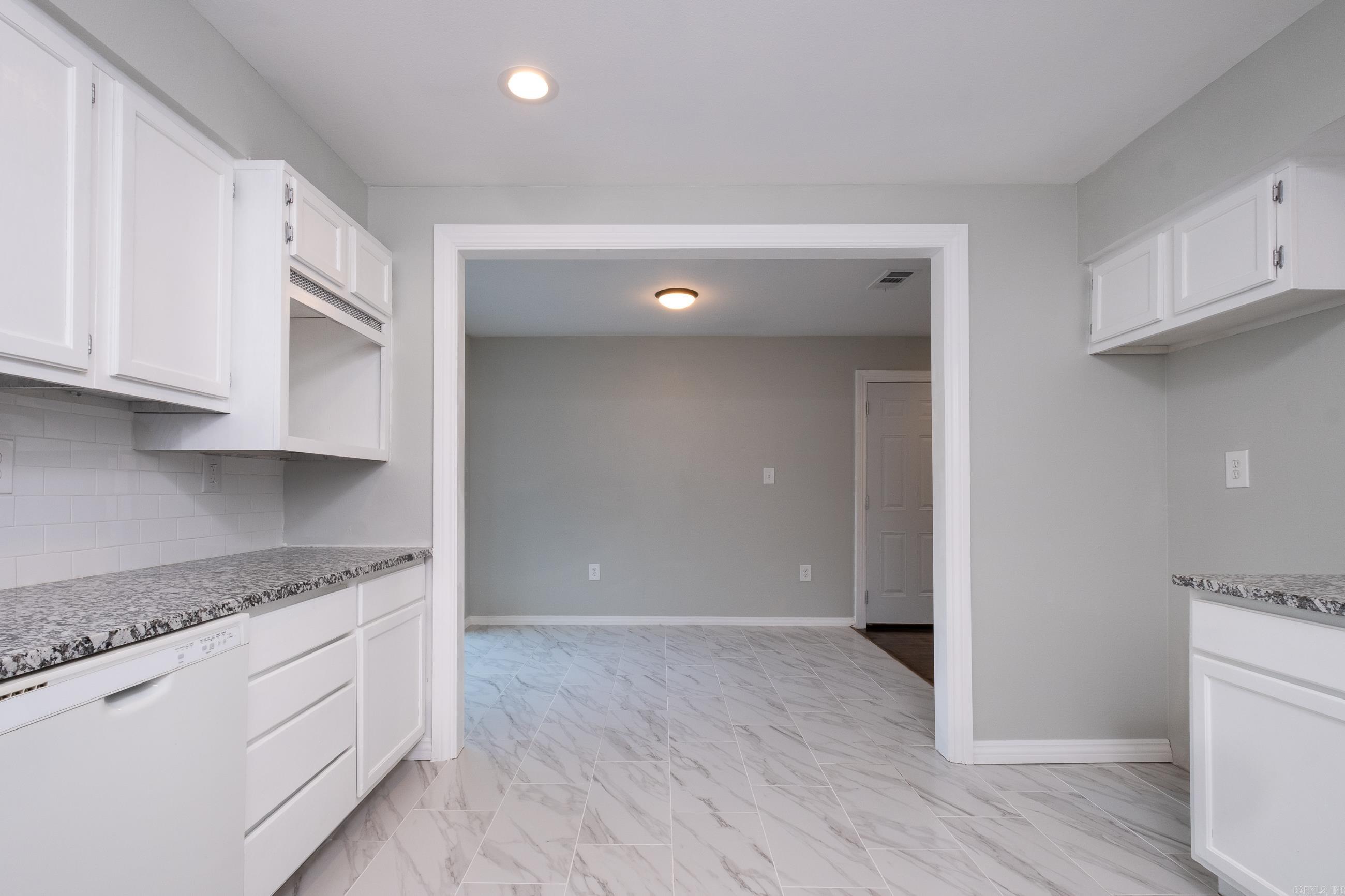 8915 Cloverhill Road