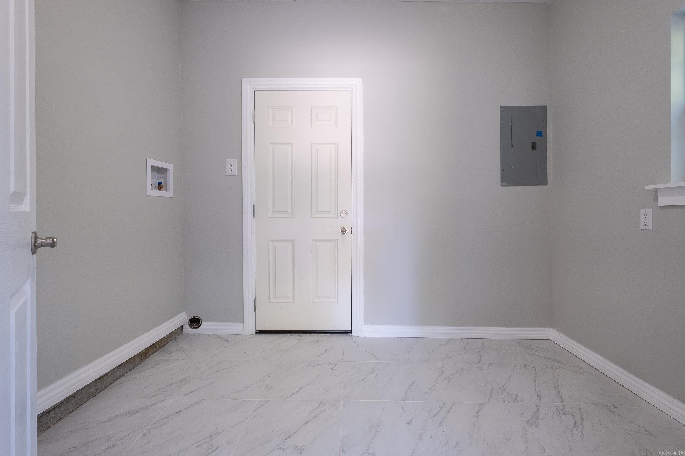 8915 Cloverhill Road