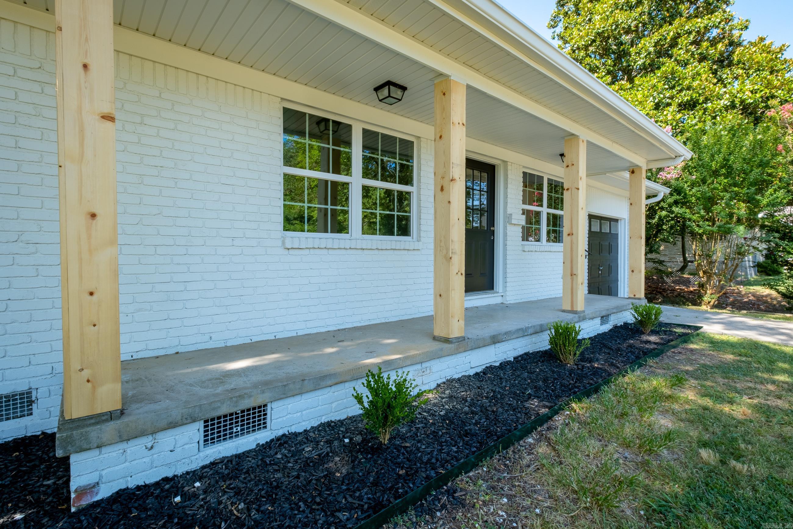 8915 Cloverhill Road