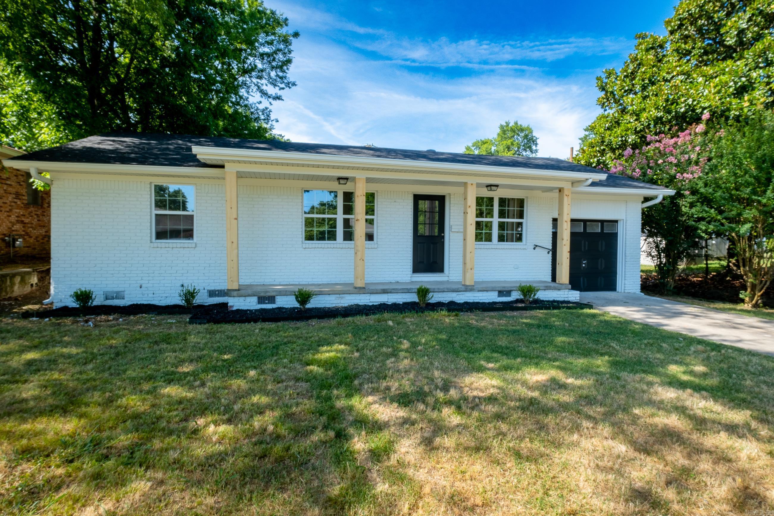 8915 Cloverhill Road