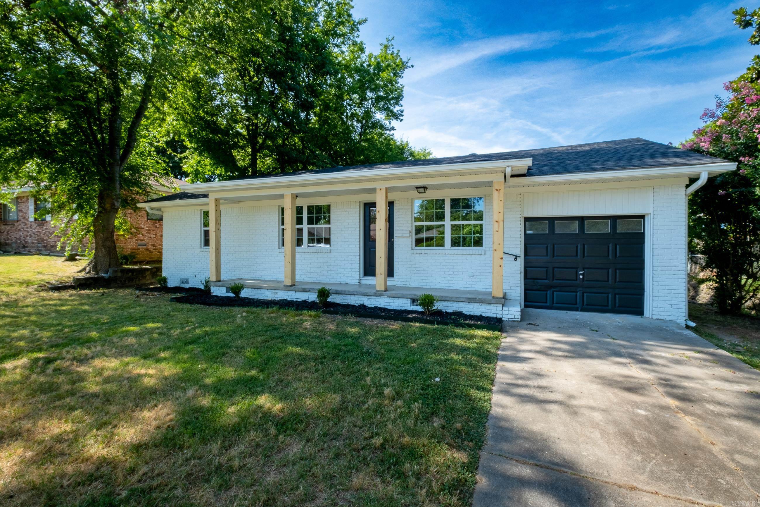 8915 Cloverhill Road