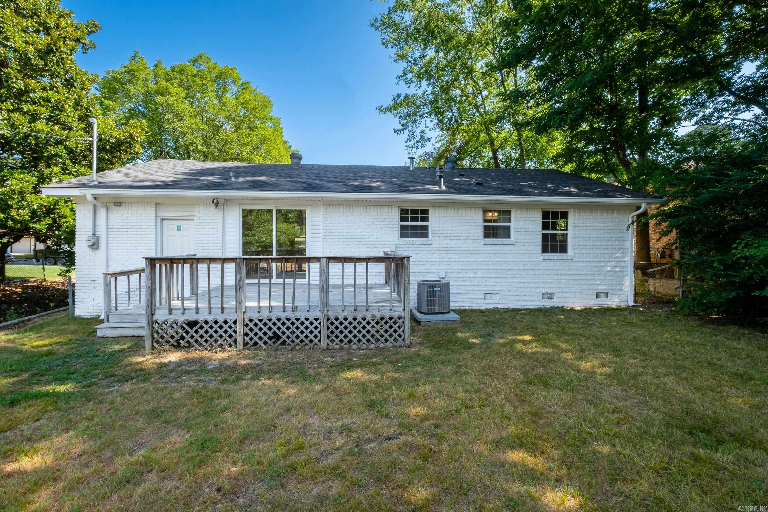 8915 Cloverhill Road