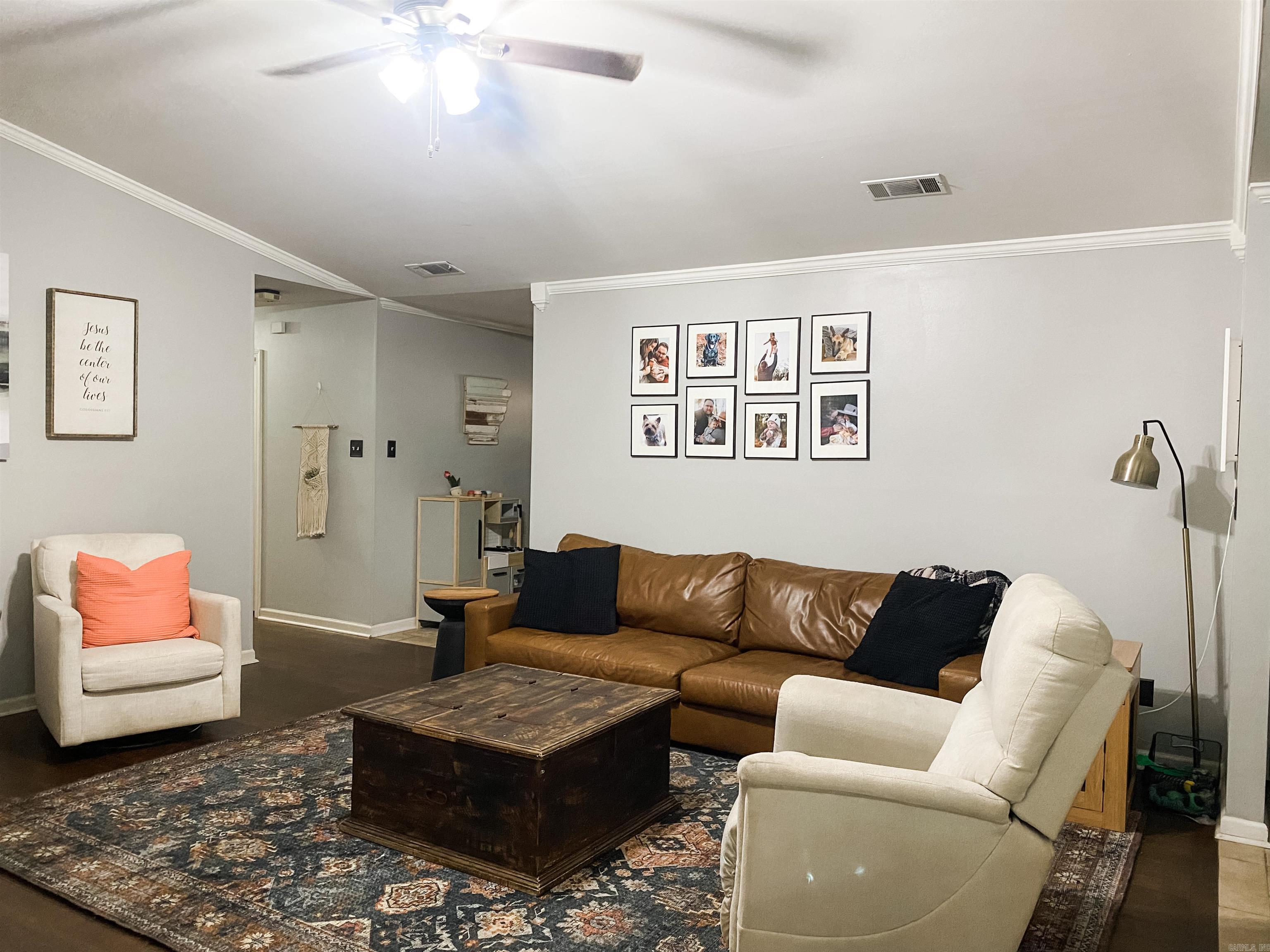 147 Rolling Oaks Drive