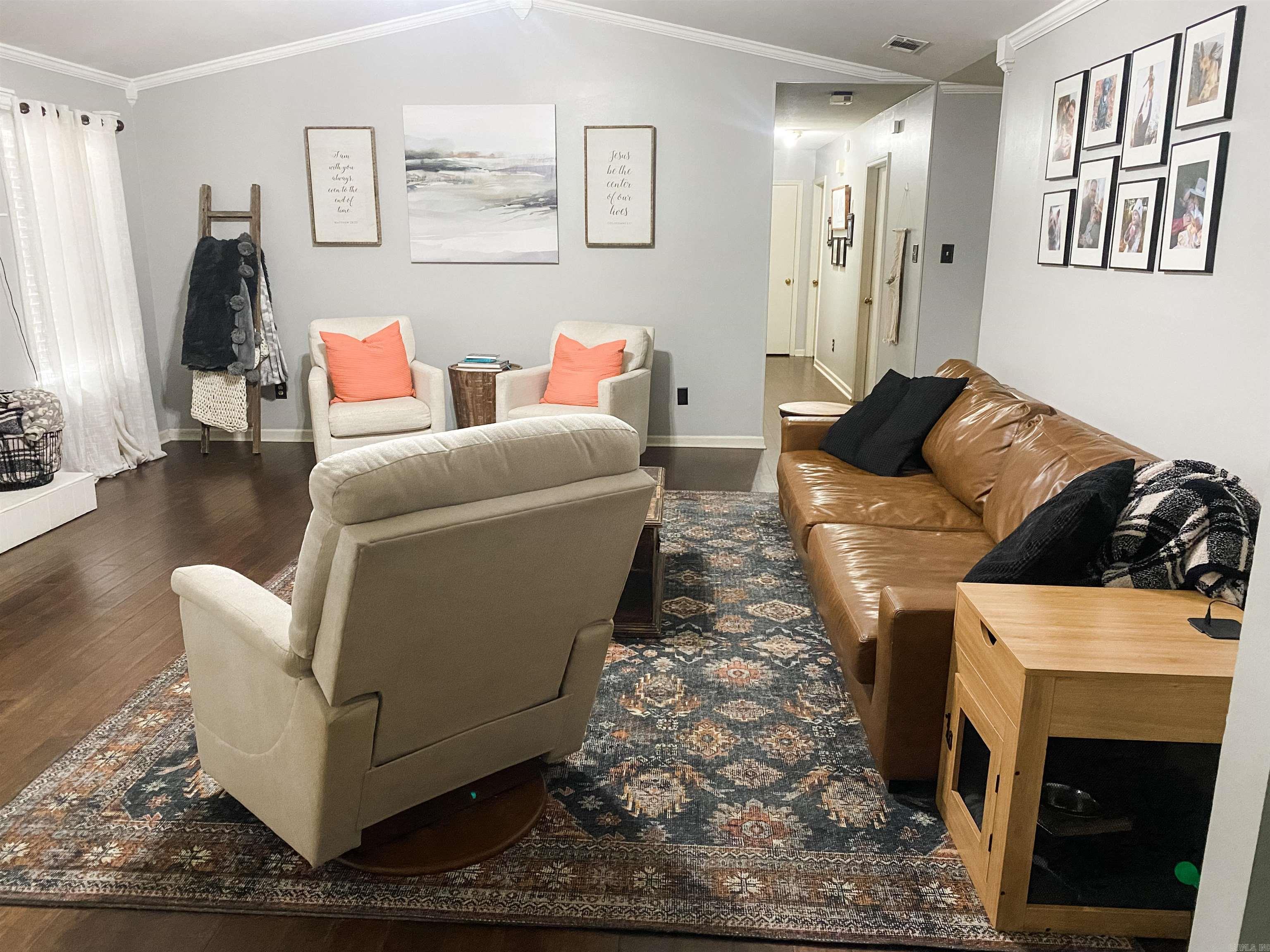 147 Rolling Oaks Drive