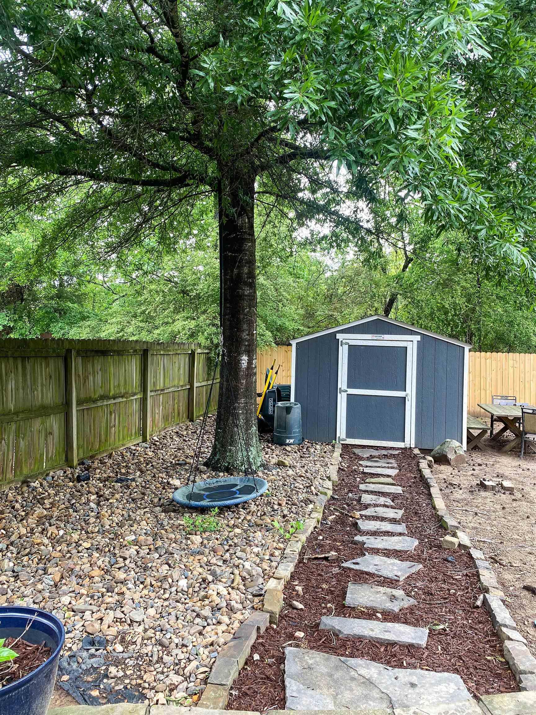 147 Rolling Oaks Drive