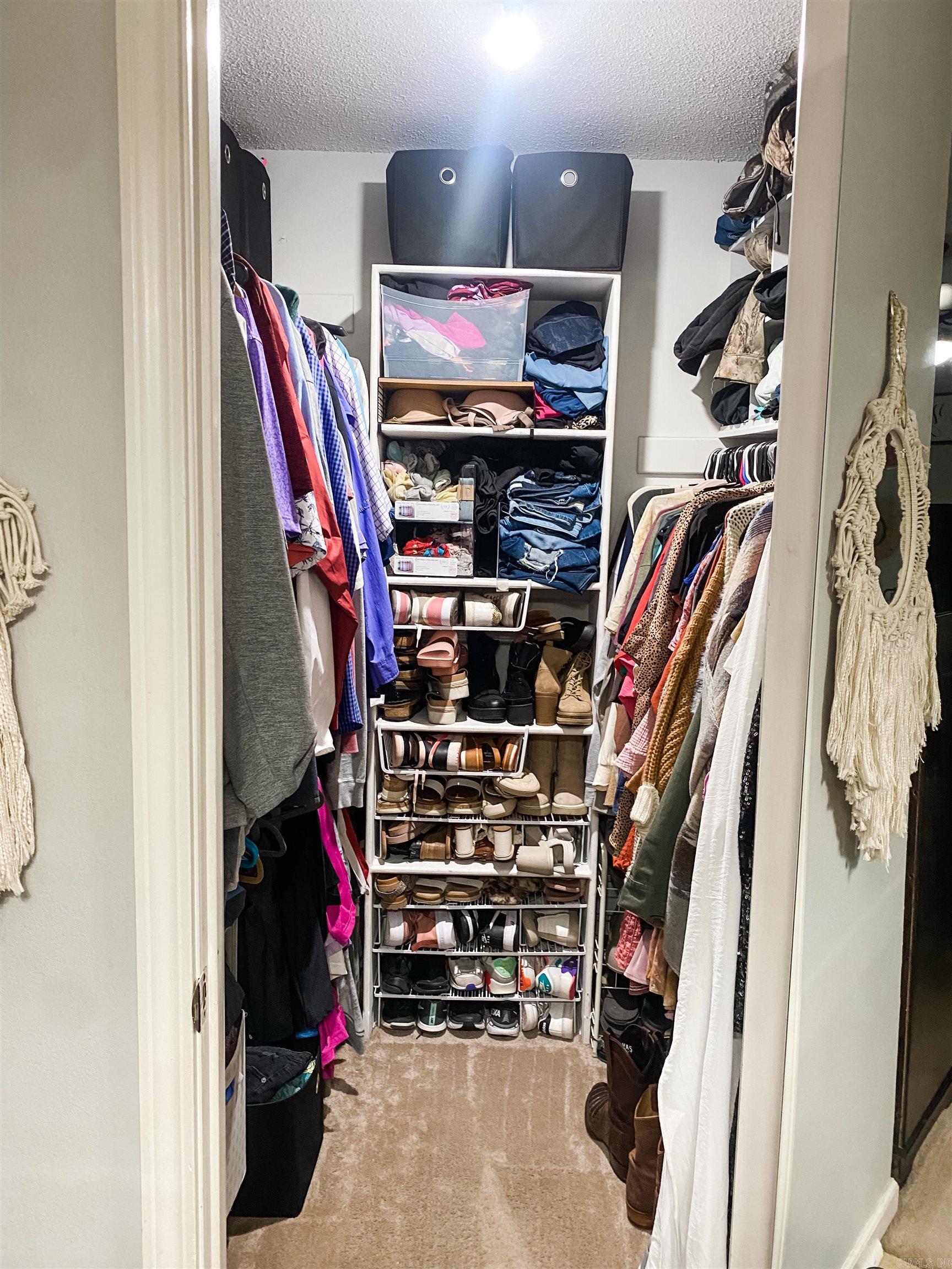 147 Rolling Oaks Drive