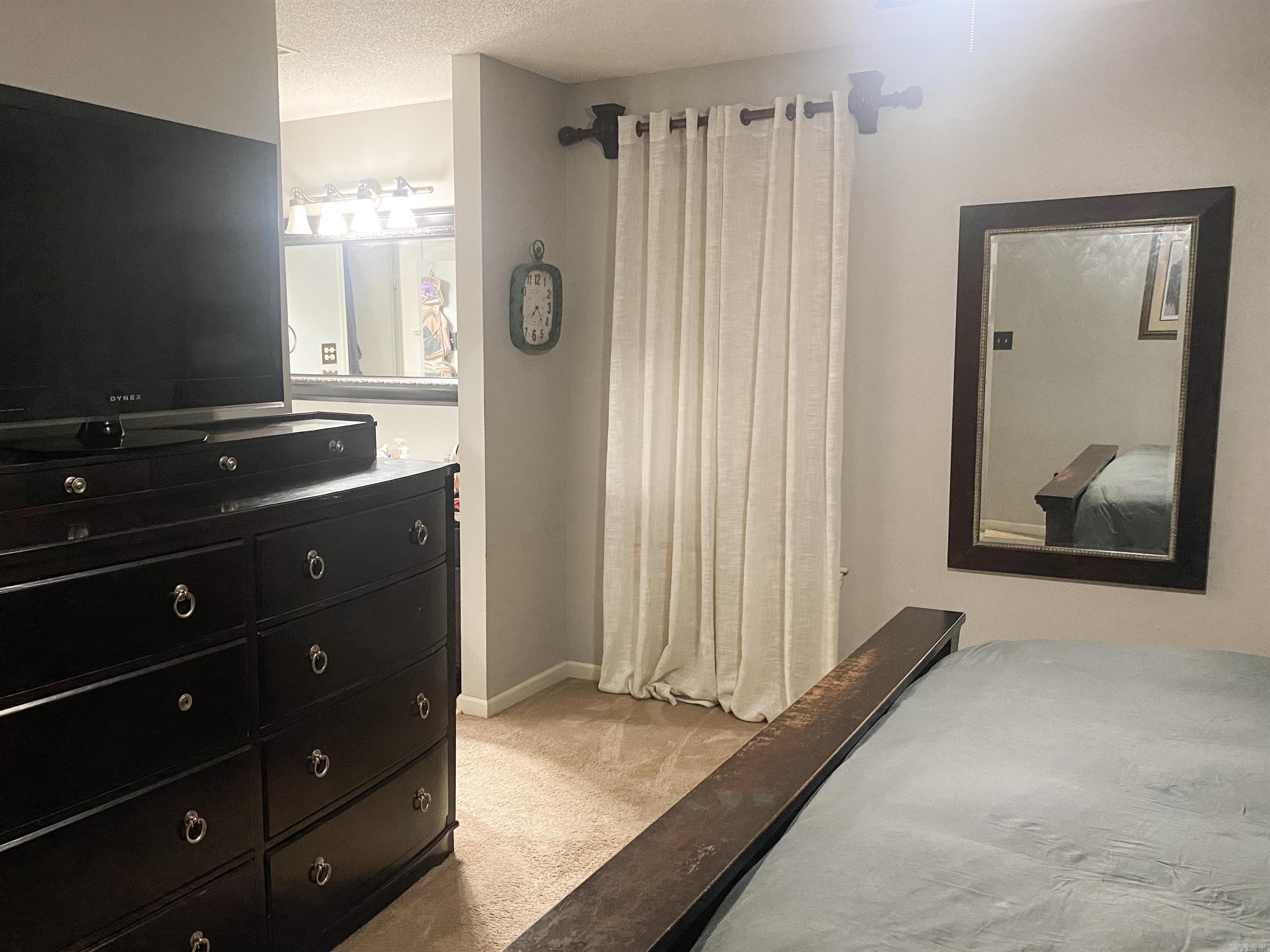 147 Rolling Oaks Drive