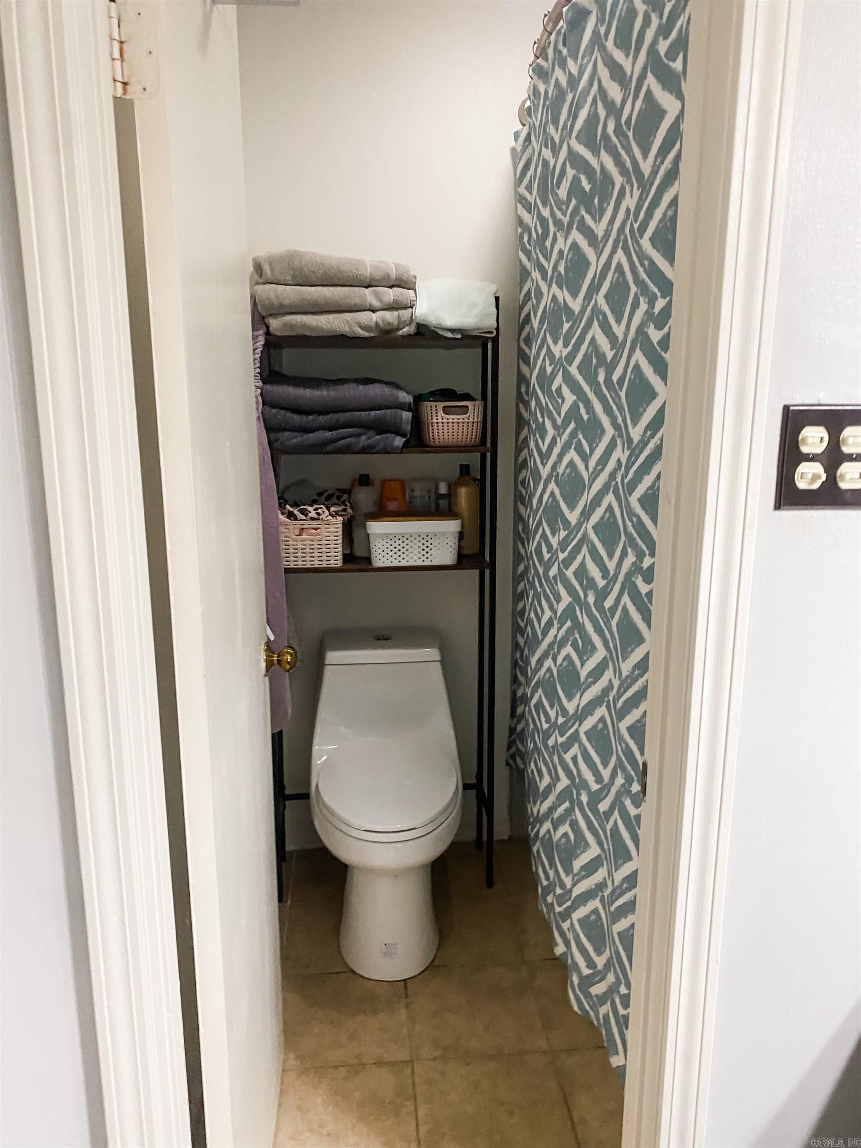 147 Rolling Oaks Drive