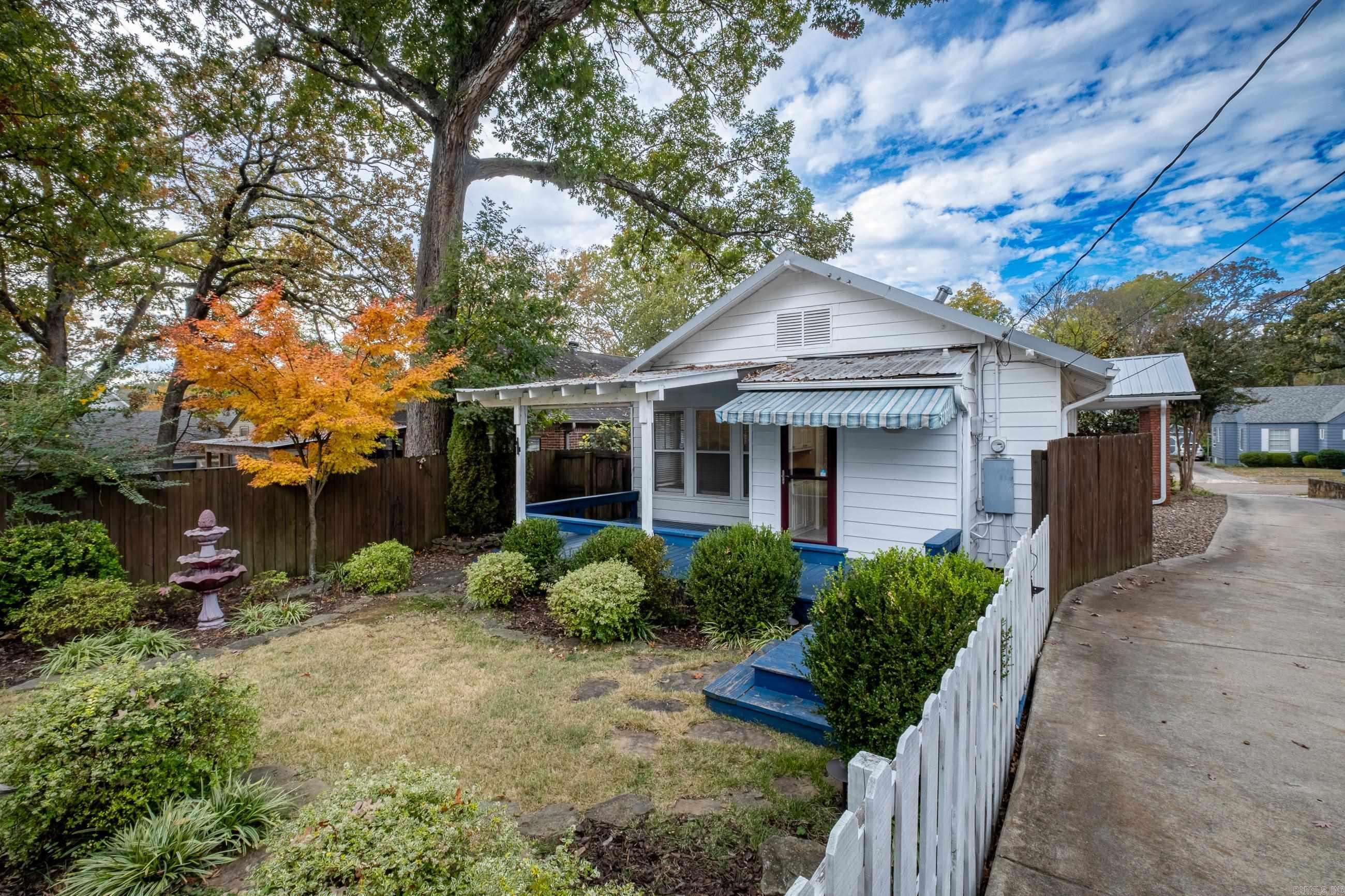 2017 N Garfield Street