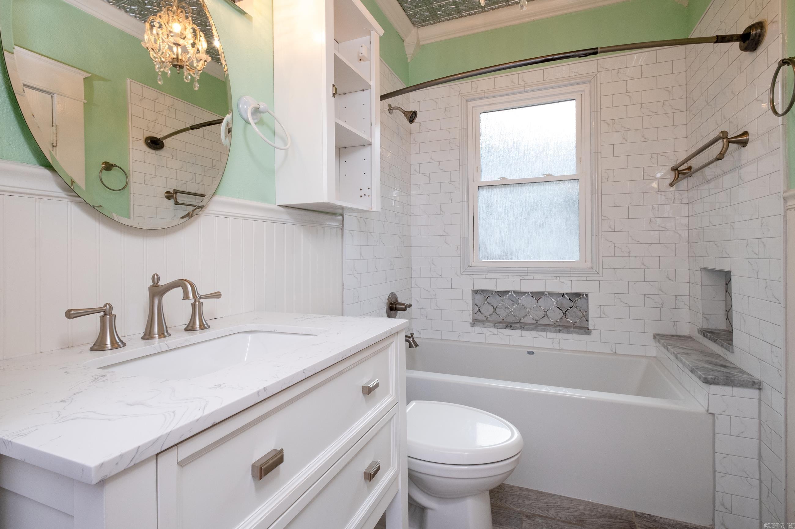 2017 N Garfield Street