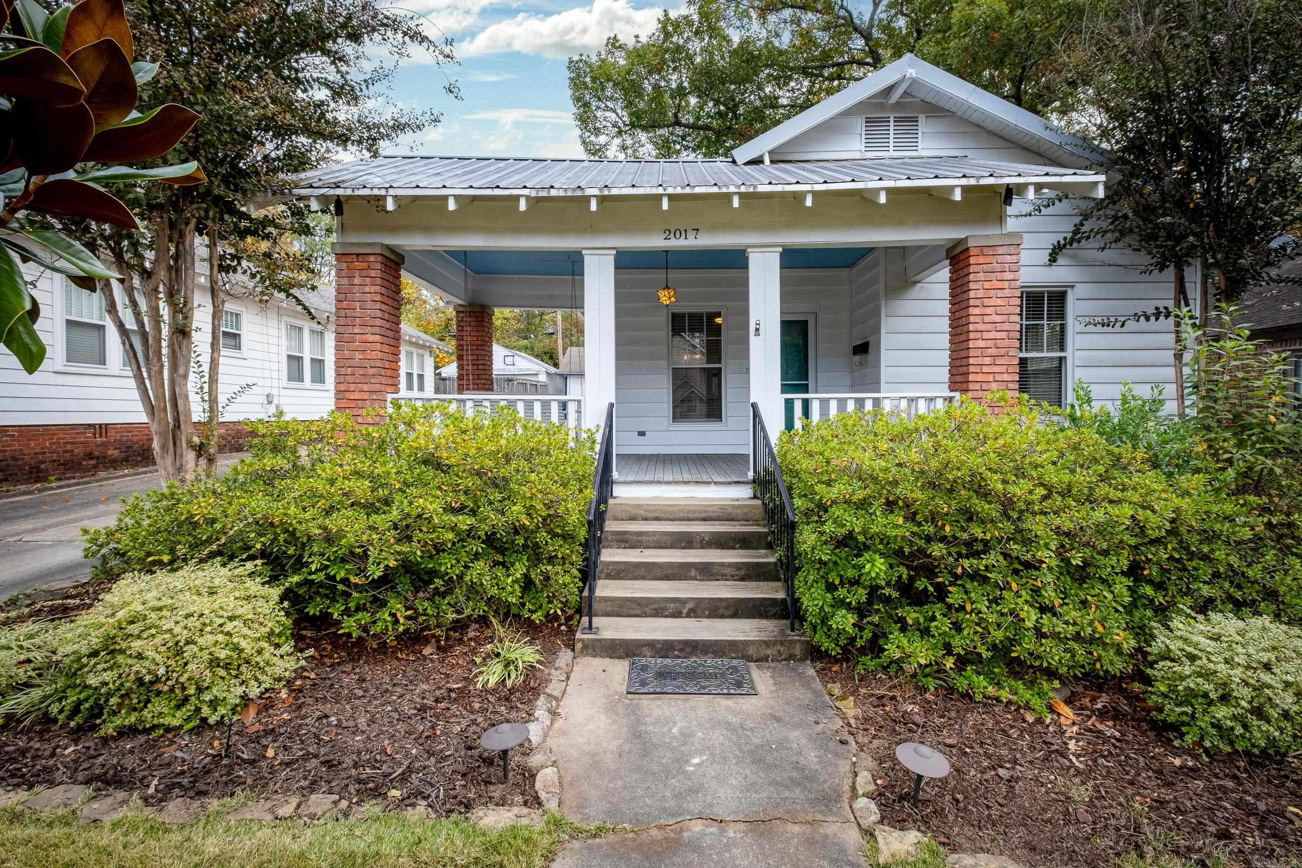 2017 N Garfield Street