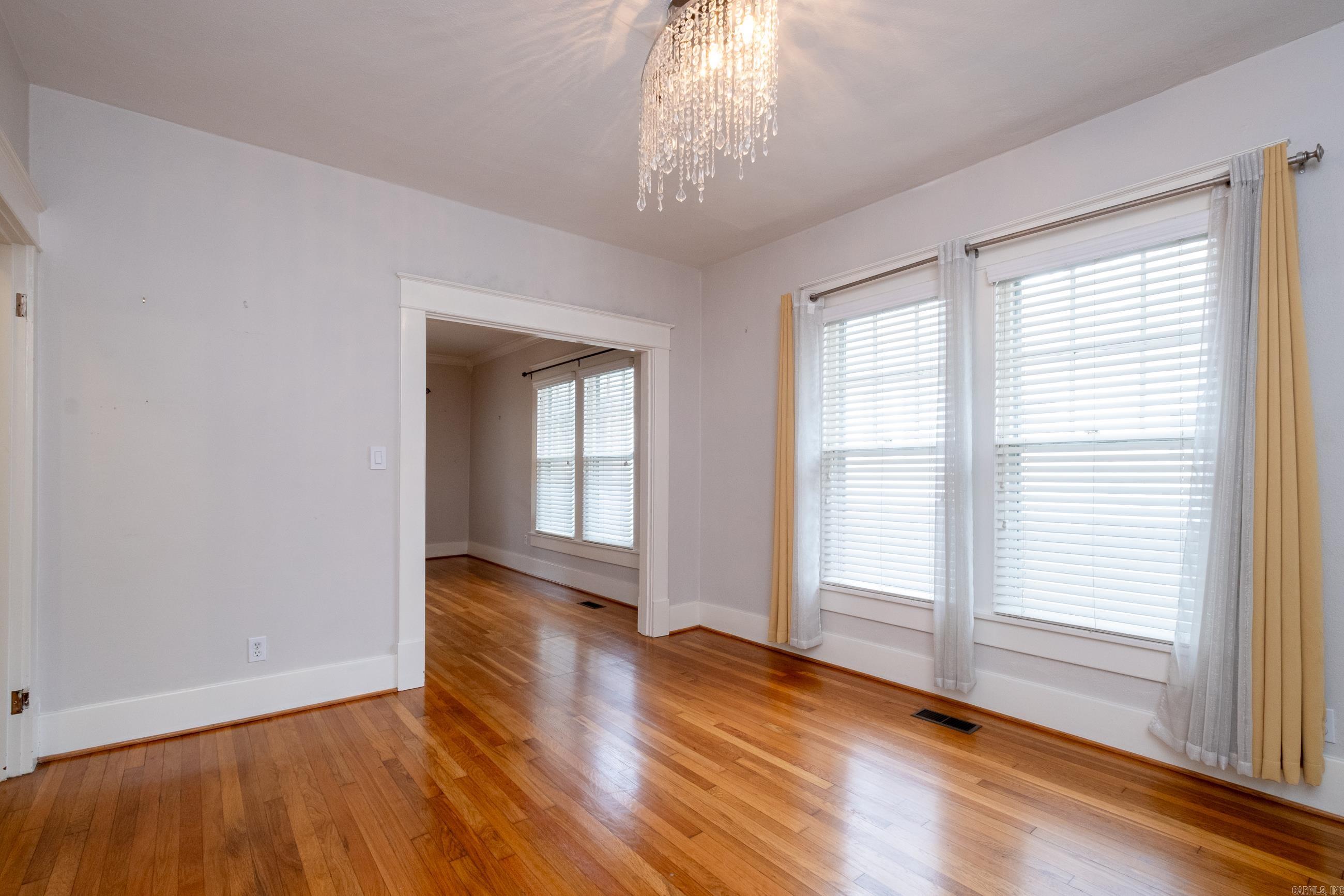 2017 N Garfield Street