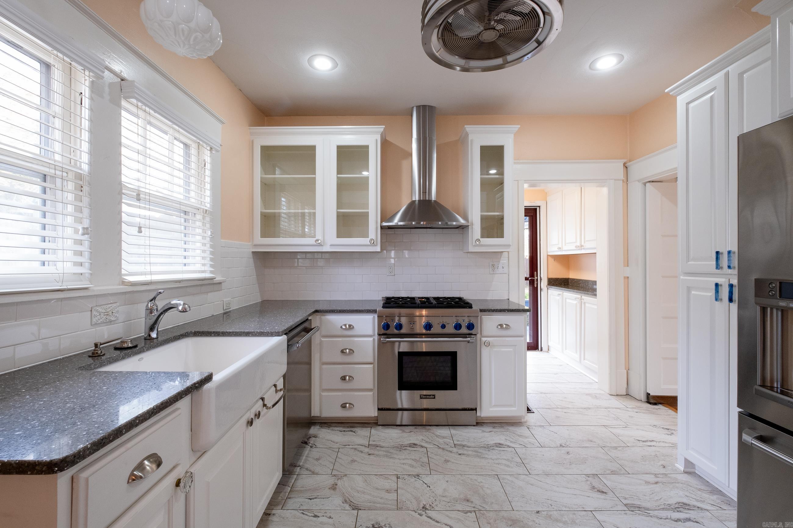 2017 N Garfield Street