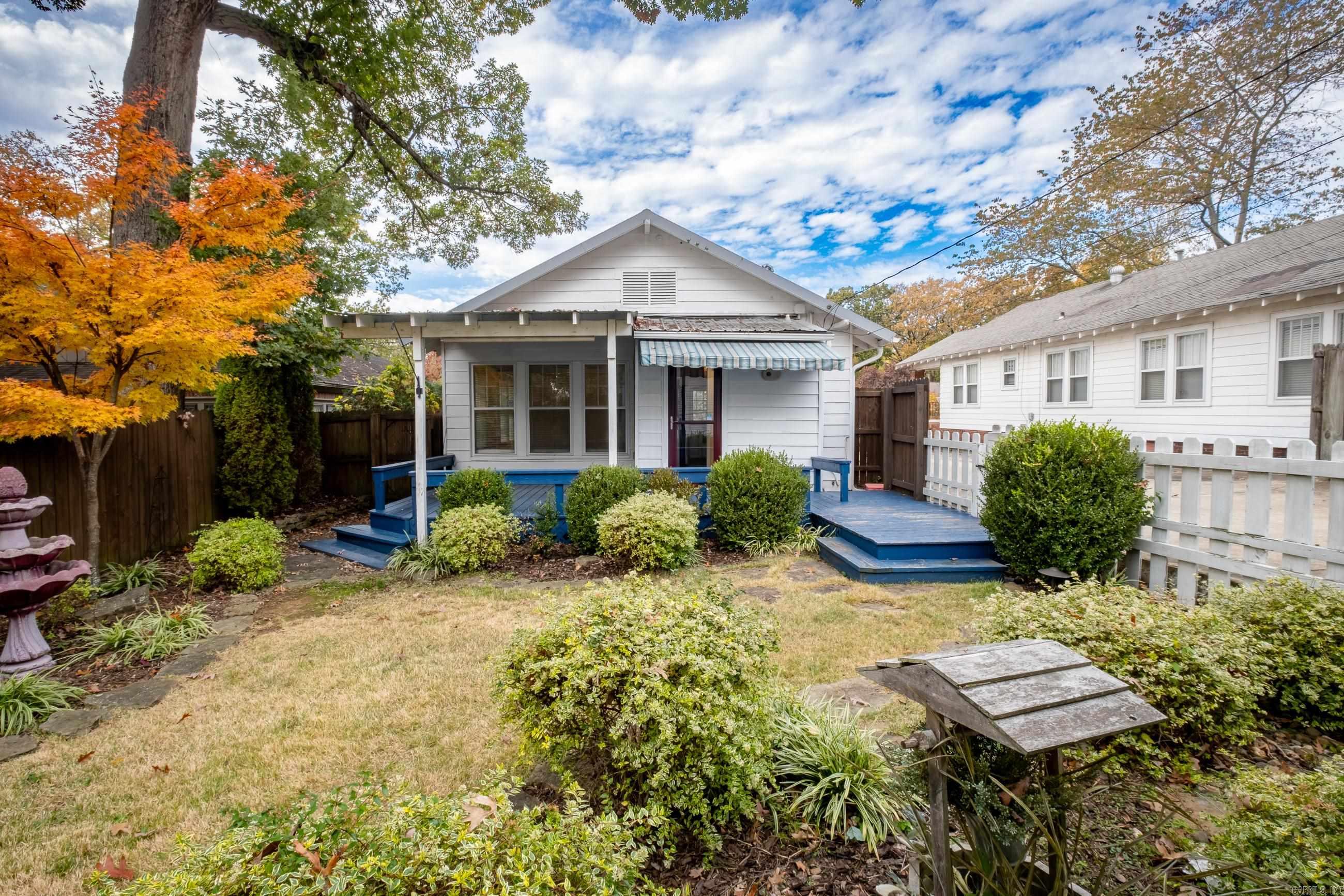 2017 N Garfield Street