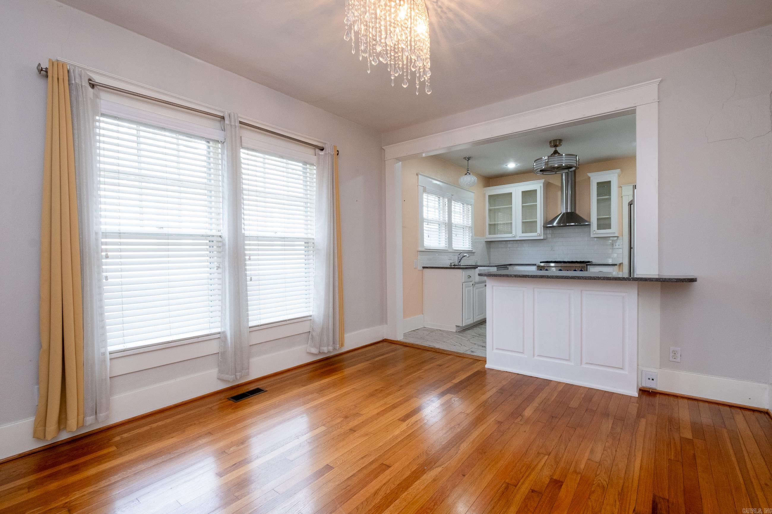 2017 N Garfield Street