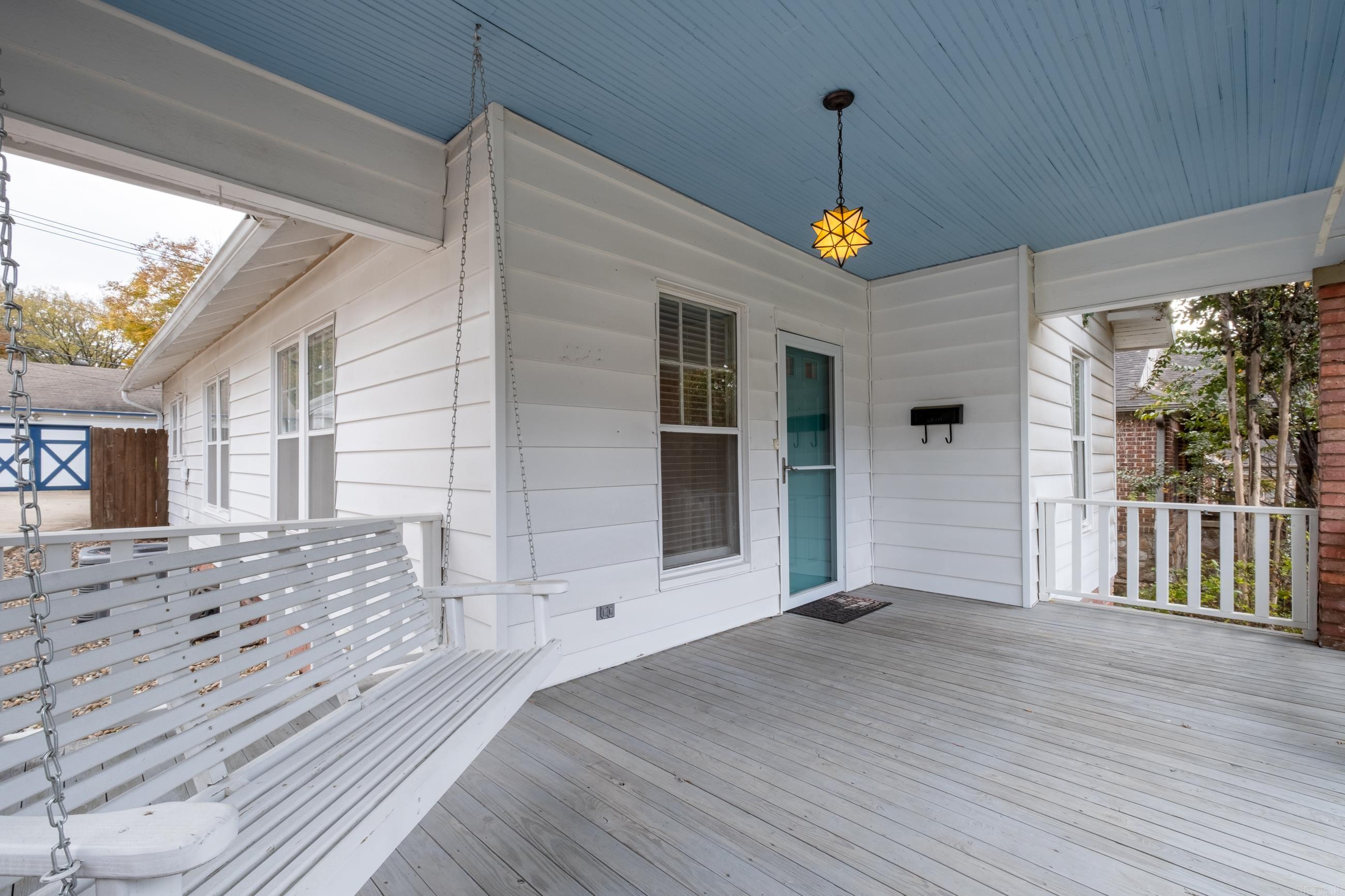 2017 N Garfield Street