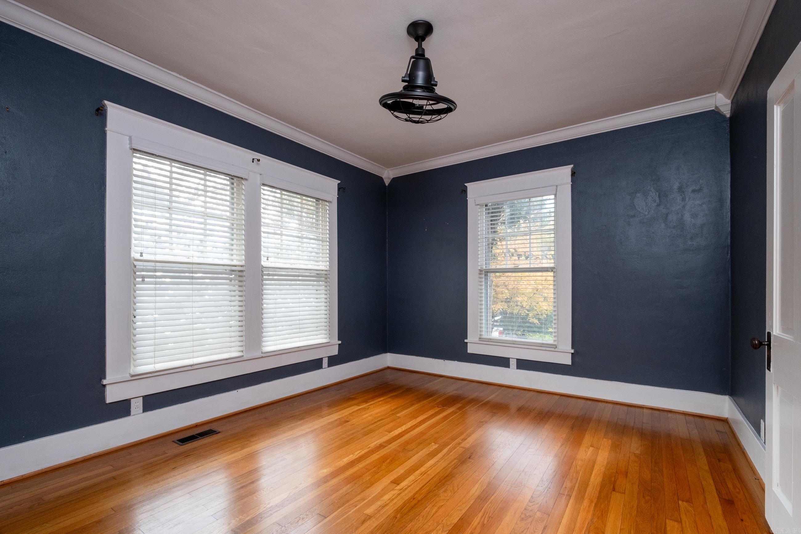 2017 N Garfield Street