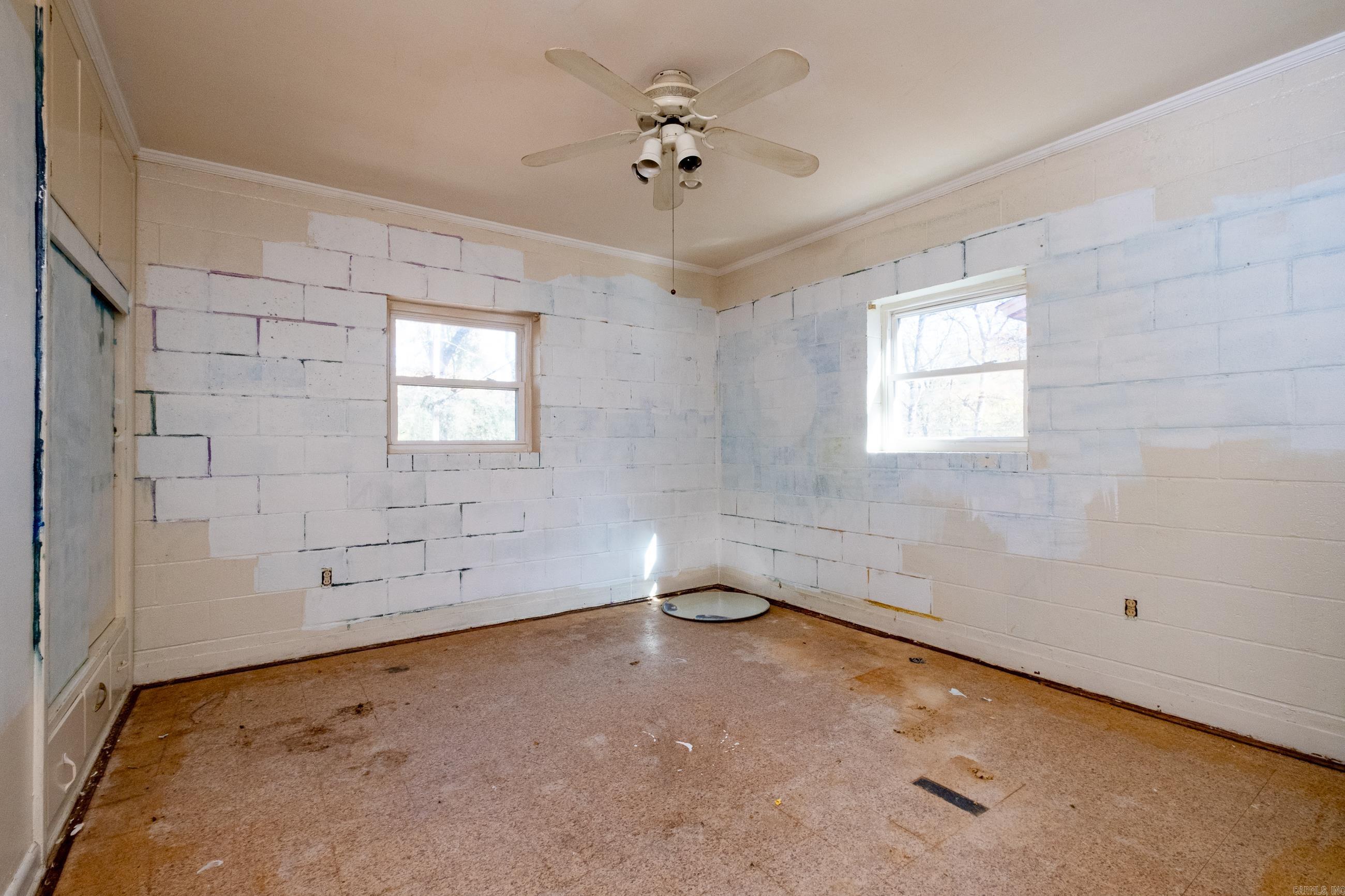 1607 Grove Hill Road