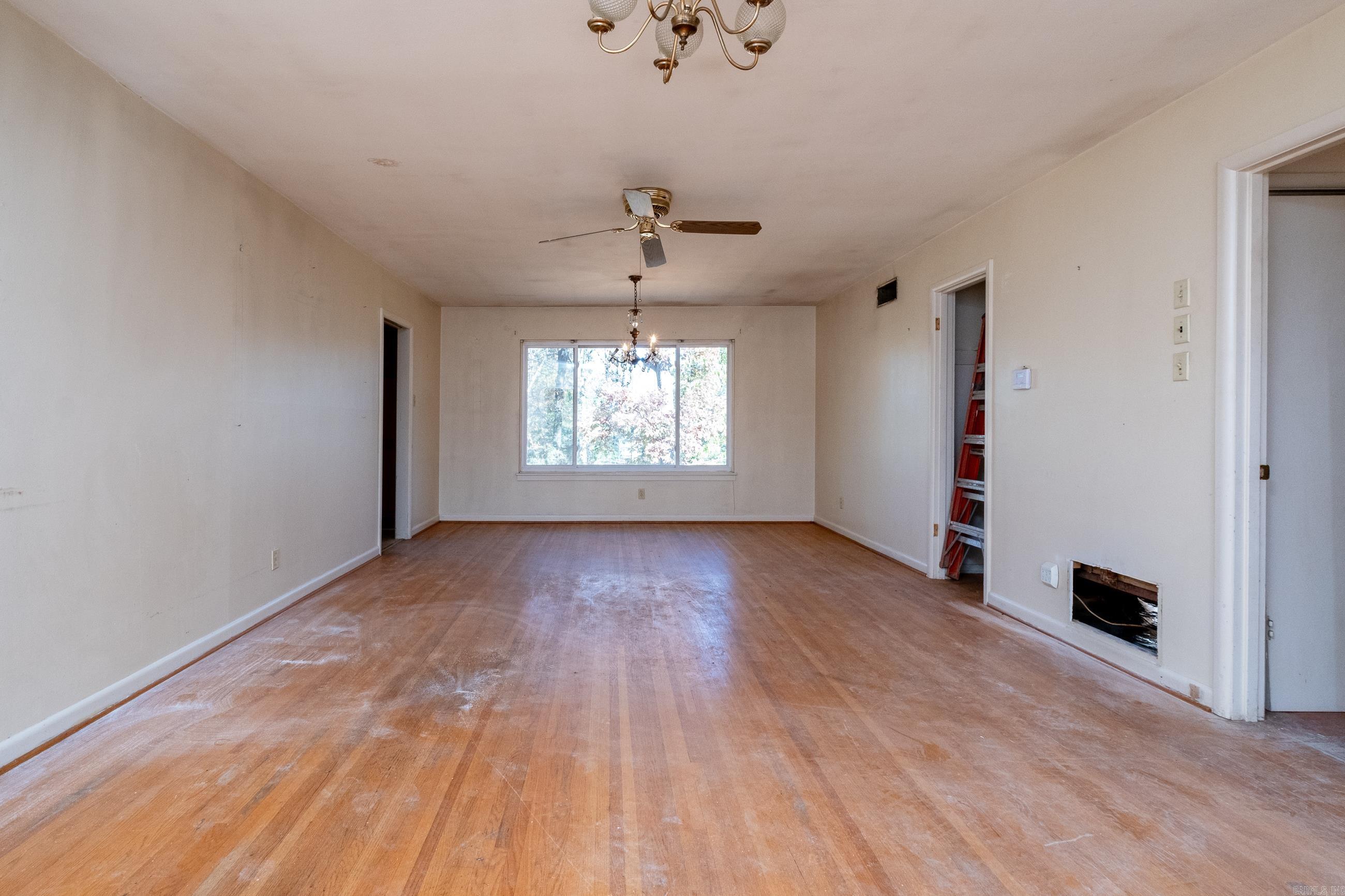 1607 Grove Hill Road