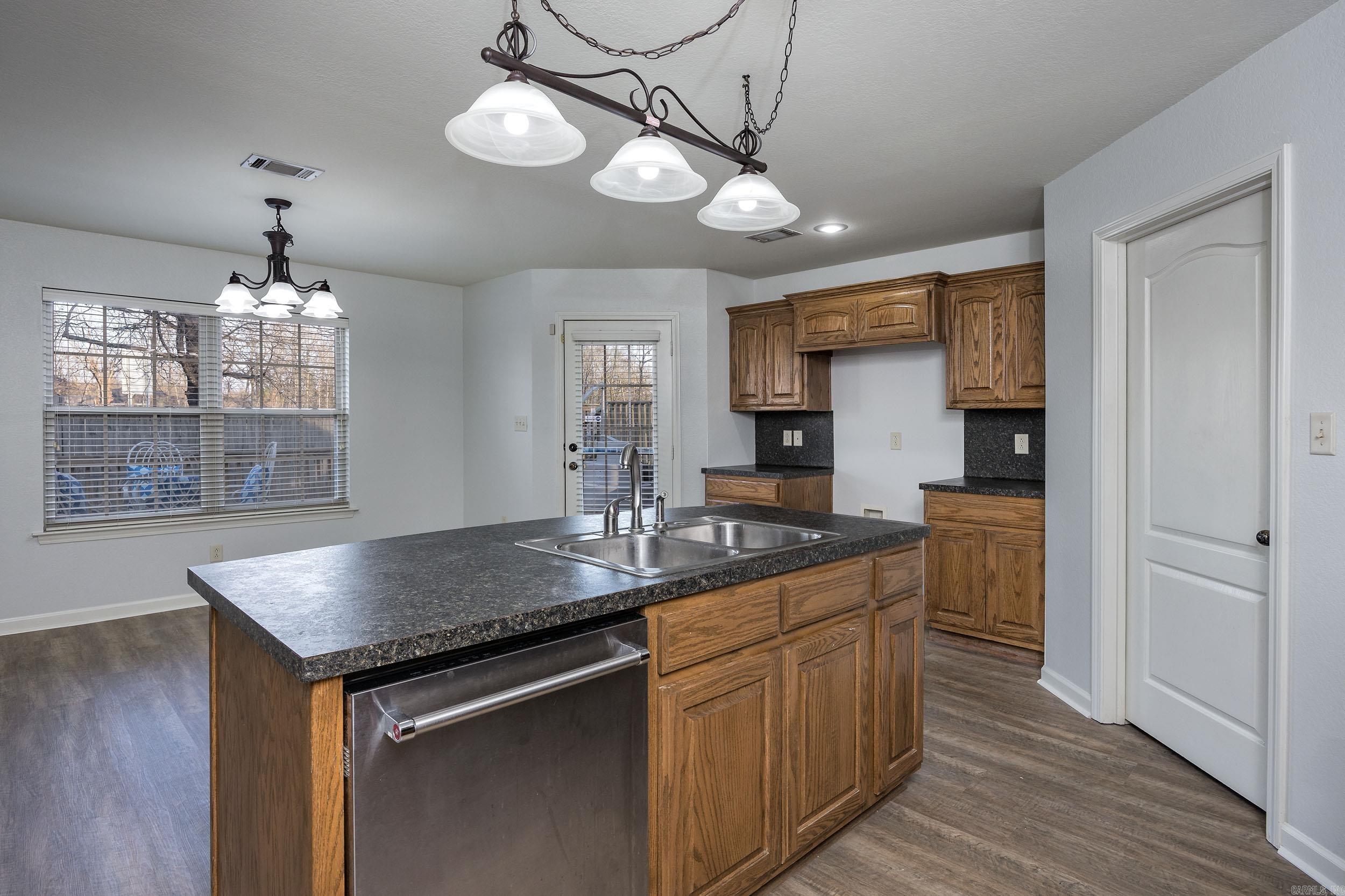 1010 Golden Hills Drive