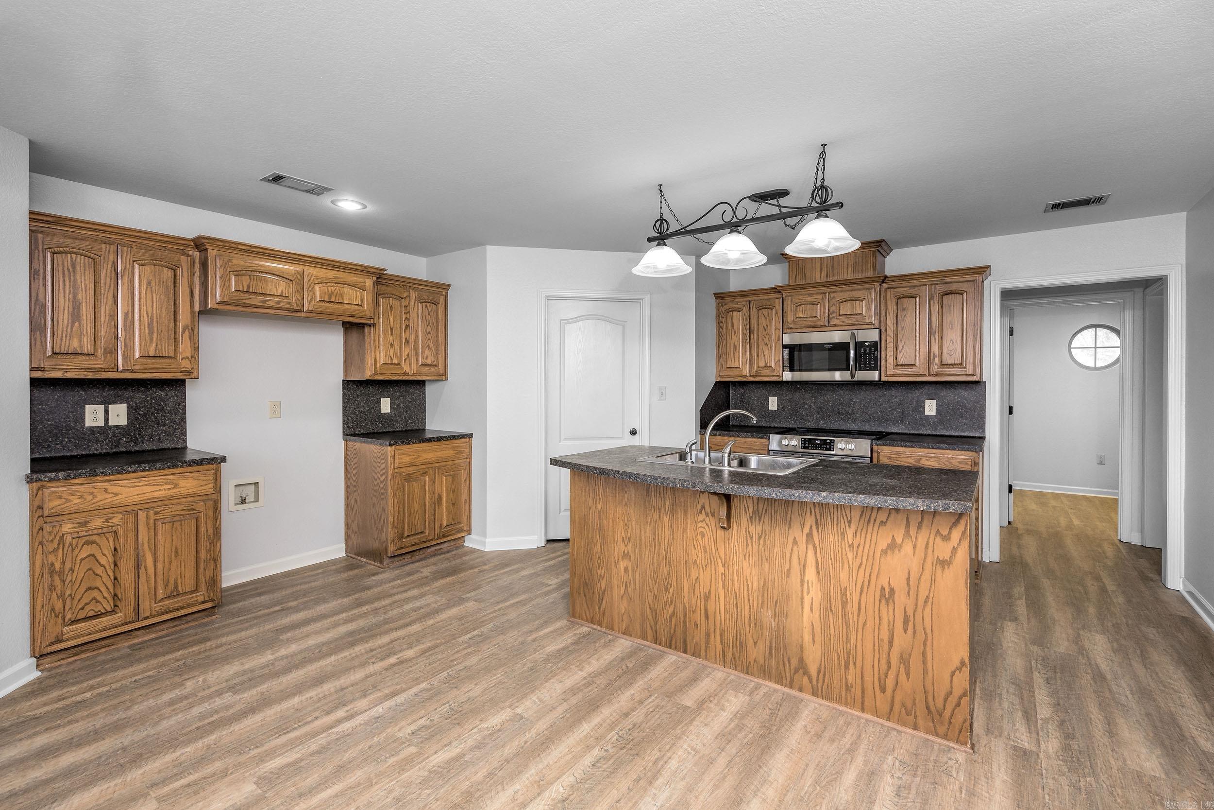 1010 Golden Hills Drive