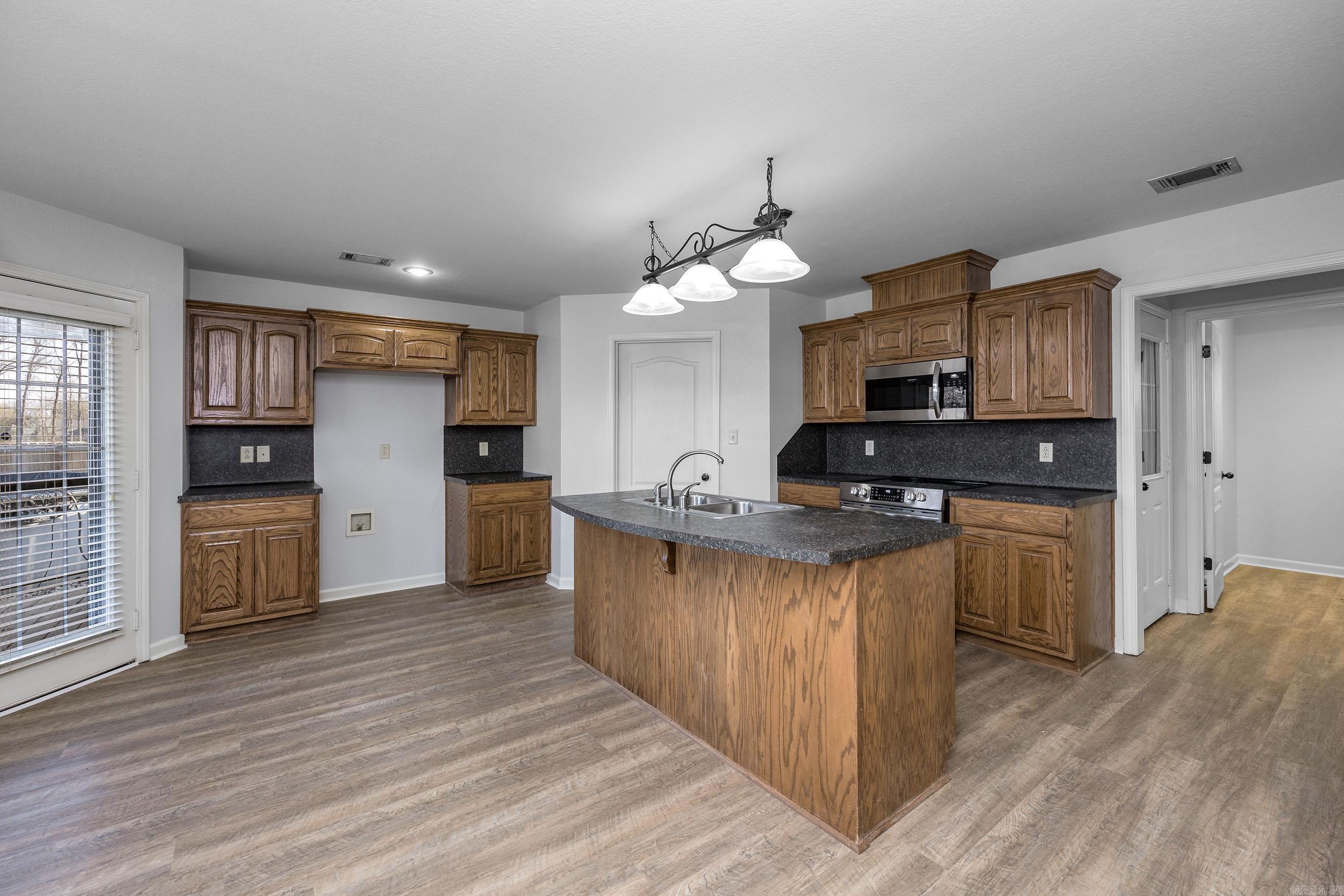 1010 Golden Hills Drive