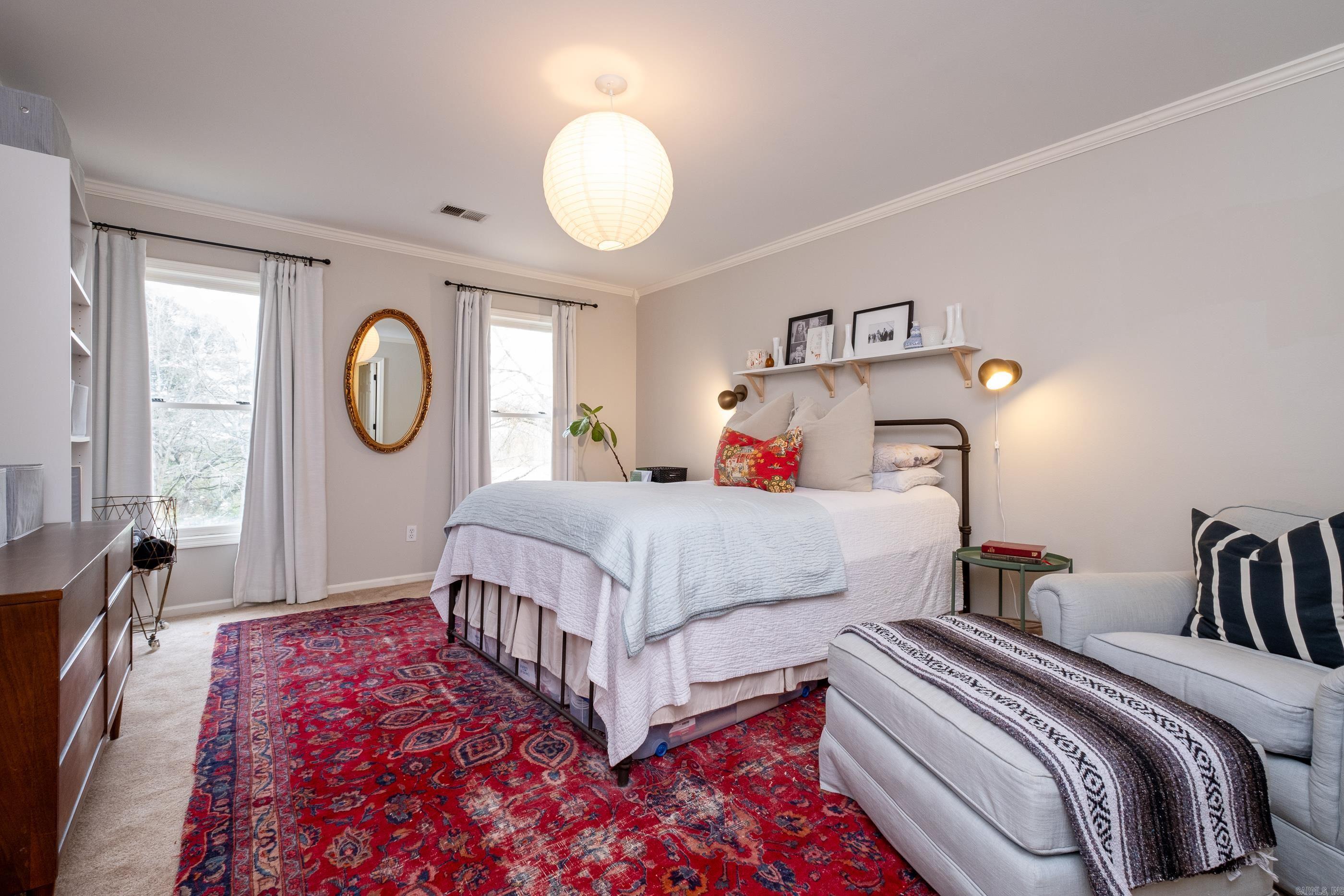 83 Saint Thomas Court