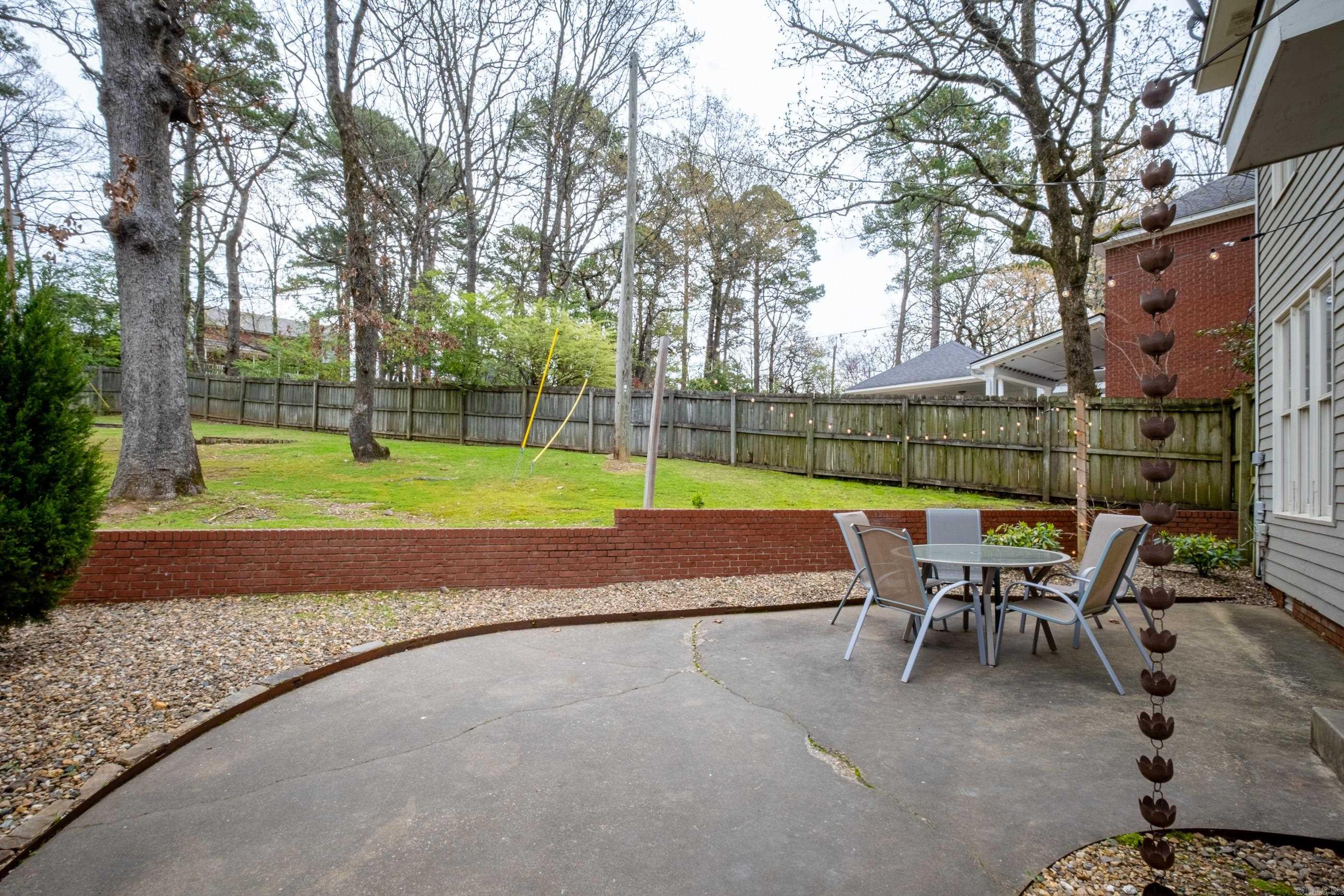 83 Saint Thomas Court