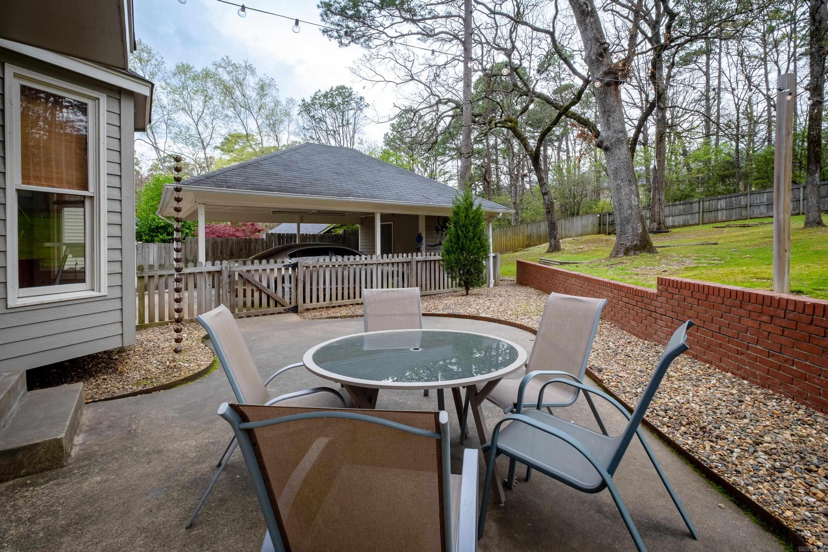 83 Saint Thomas Court