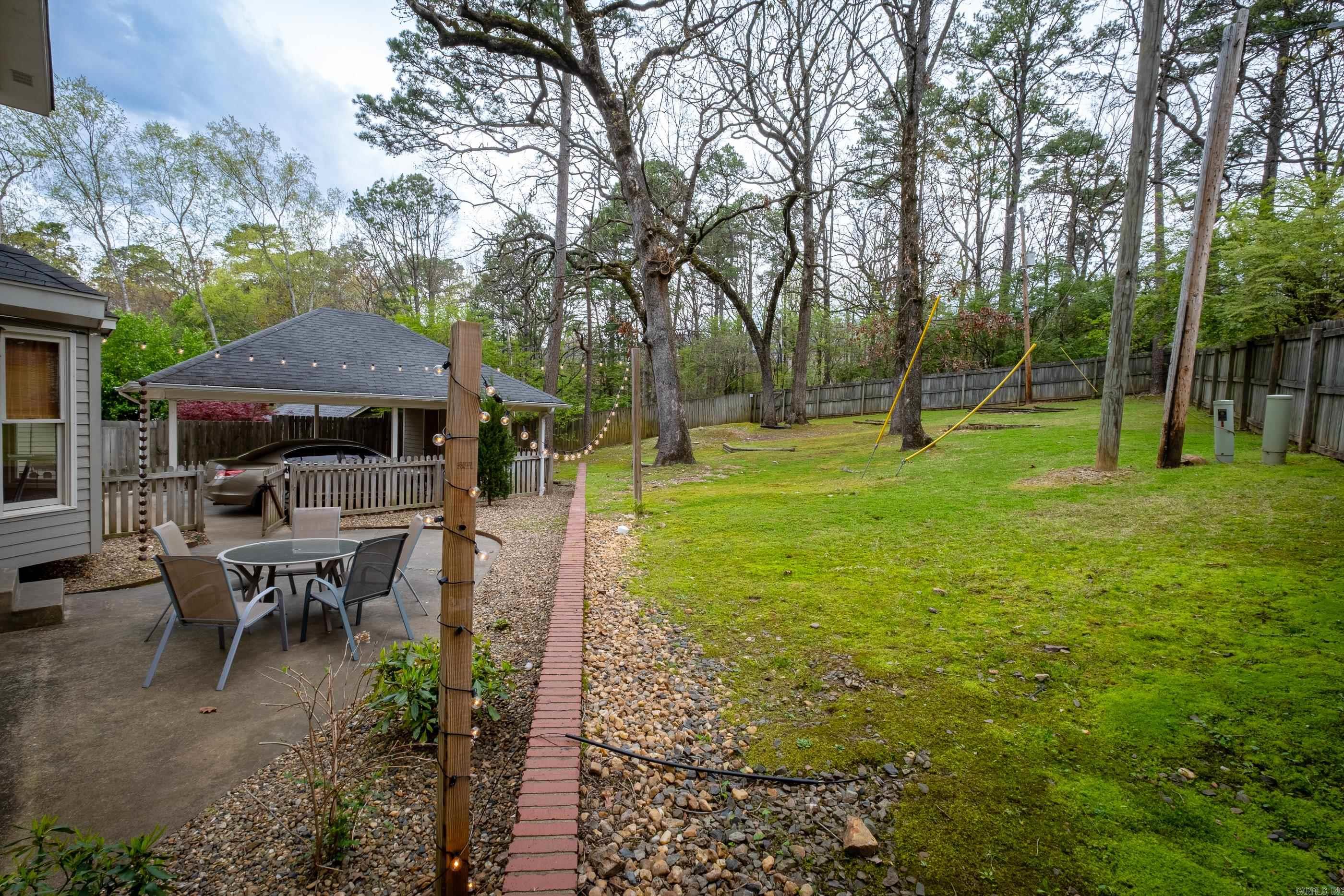 83 Saint Thomas Court