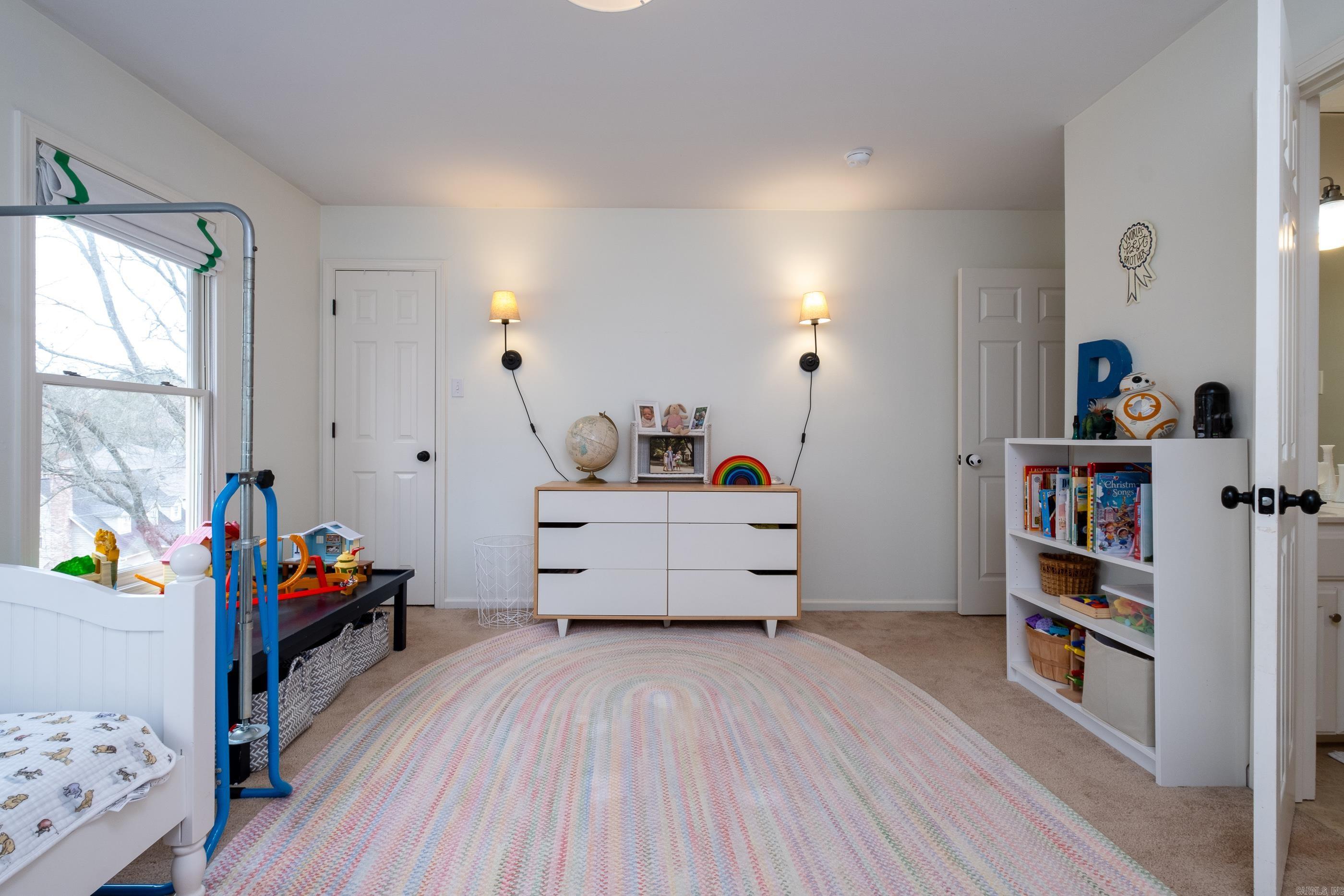 83 Saint Thomas Court